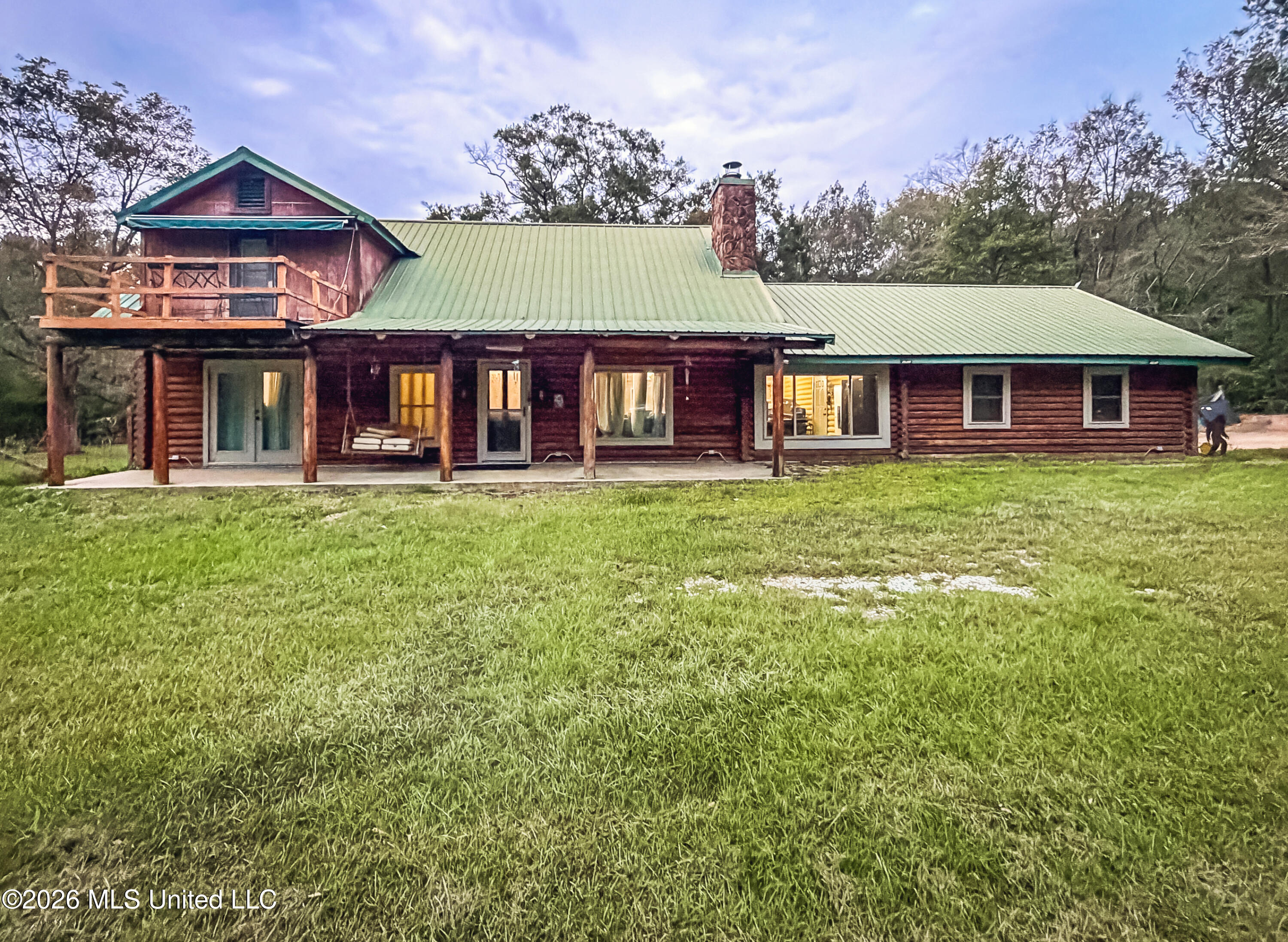 1067 E Monticello Street Property Photo 1