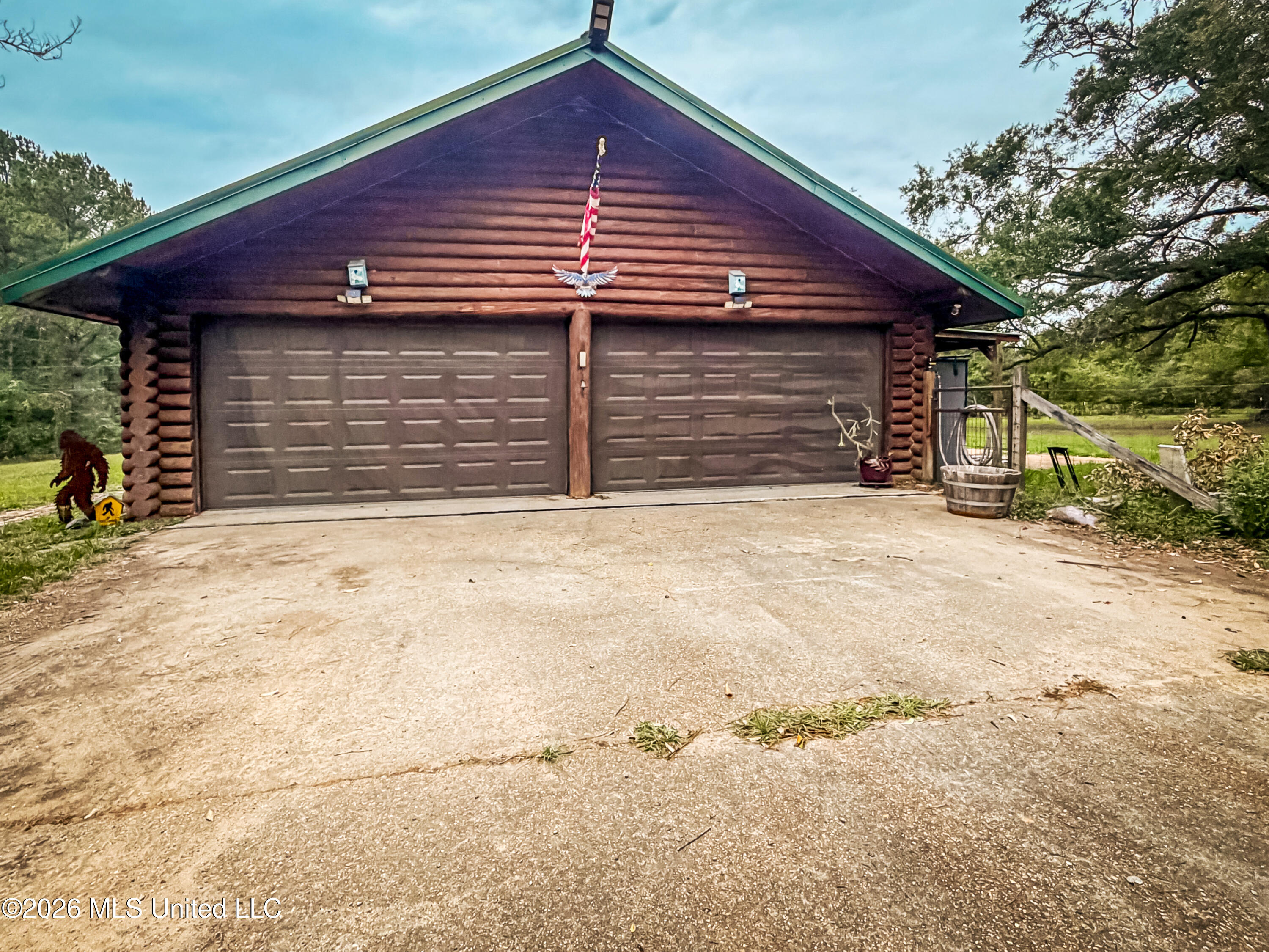 1067 E Monticello Street Property Photo 4