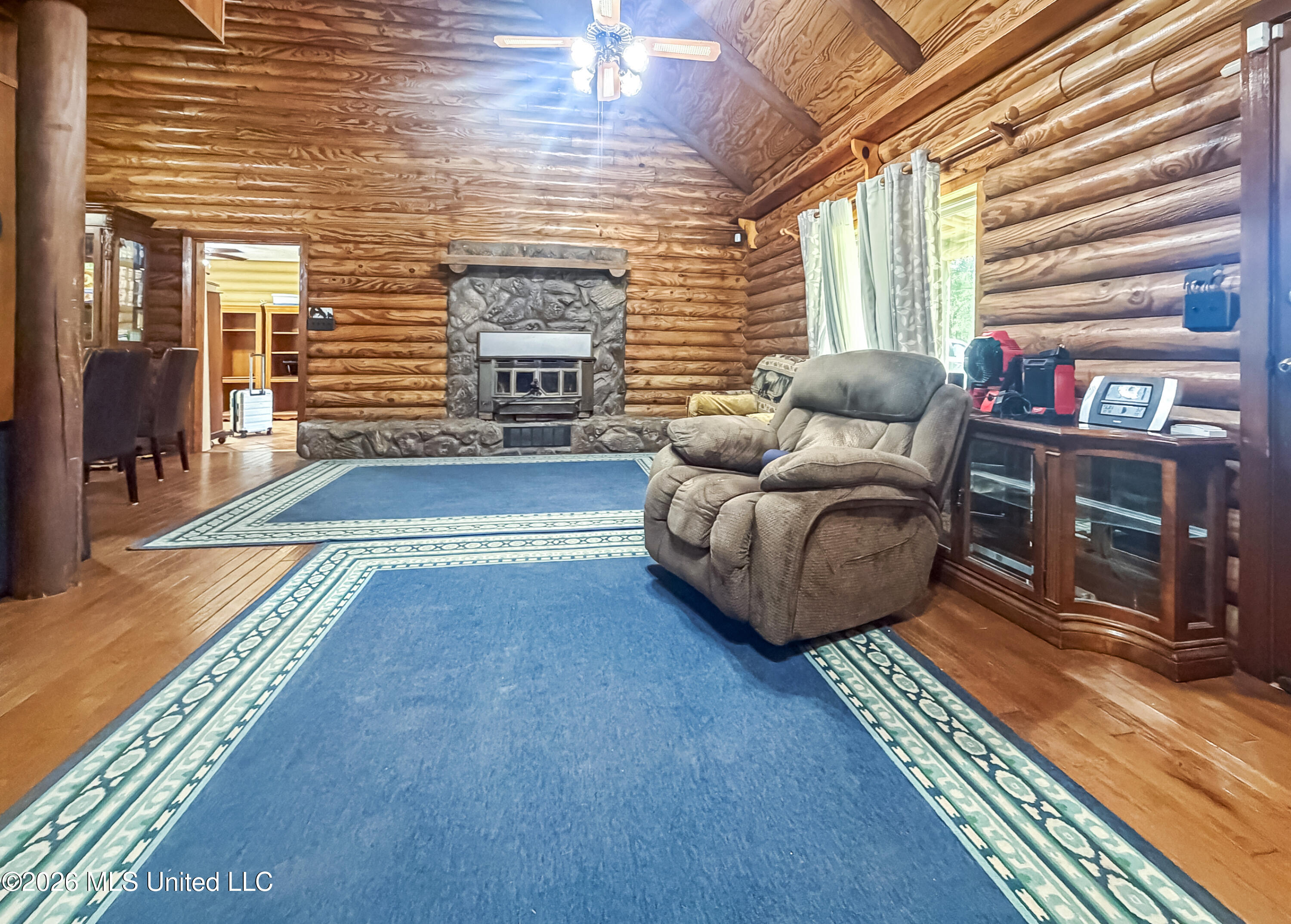 1067 E Monticello Street Property Photo 12