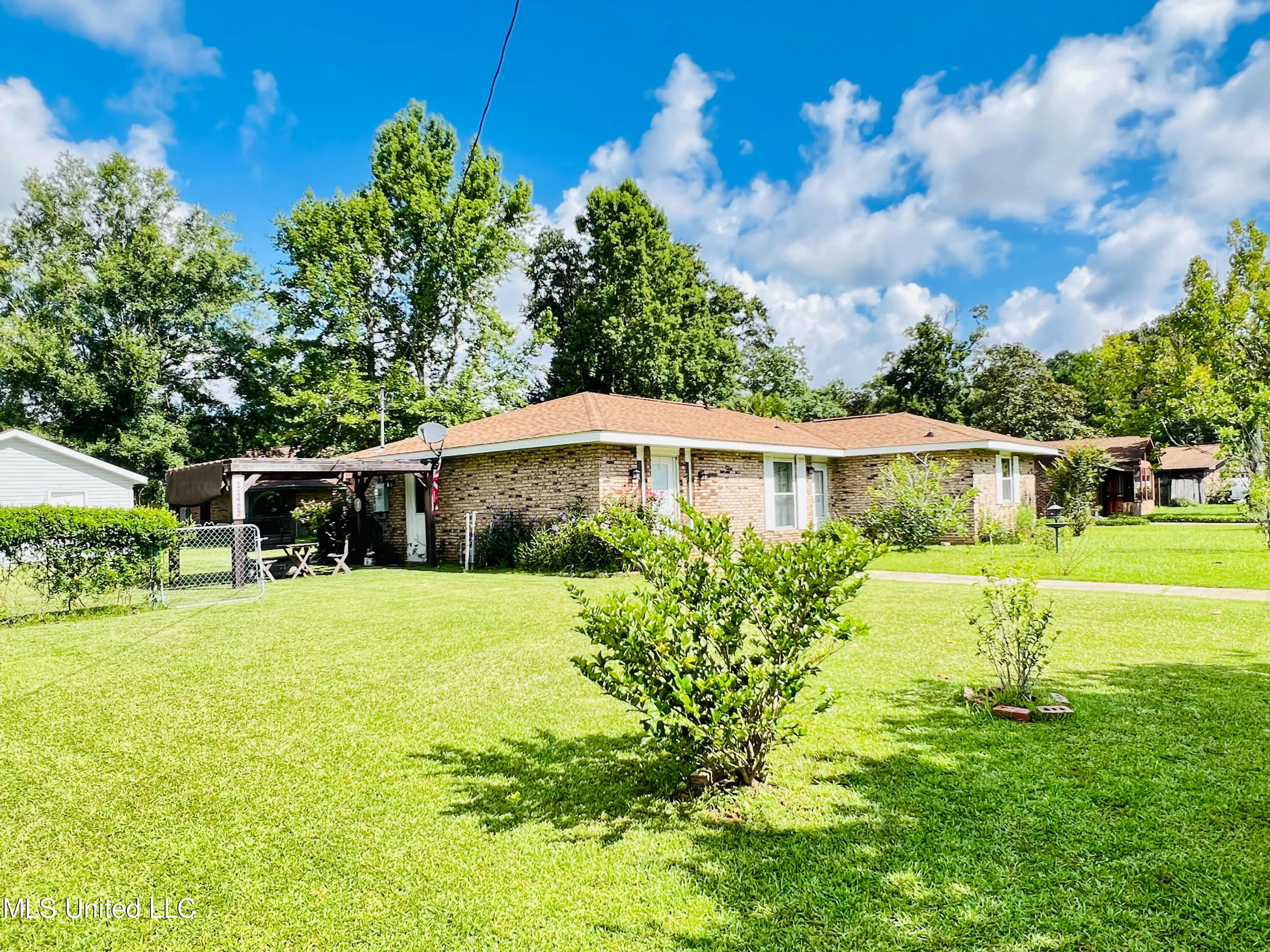 11403 Oakleigh Boulevard Property Photo 1