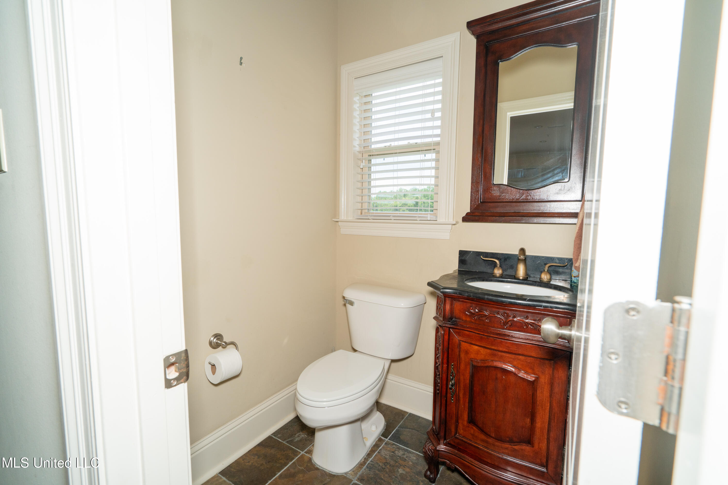 8 Oak Alley Lane Property Photo 9