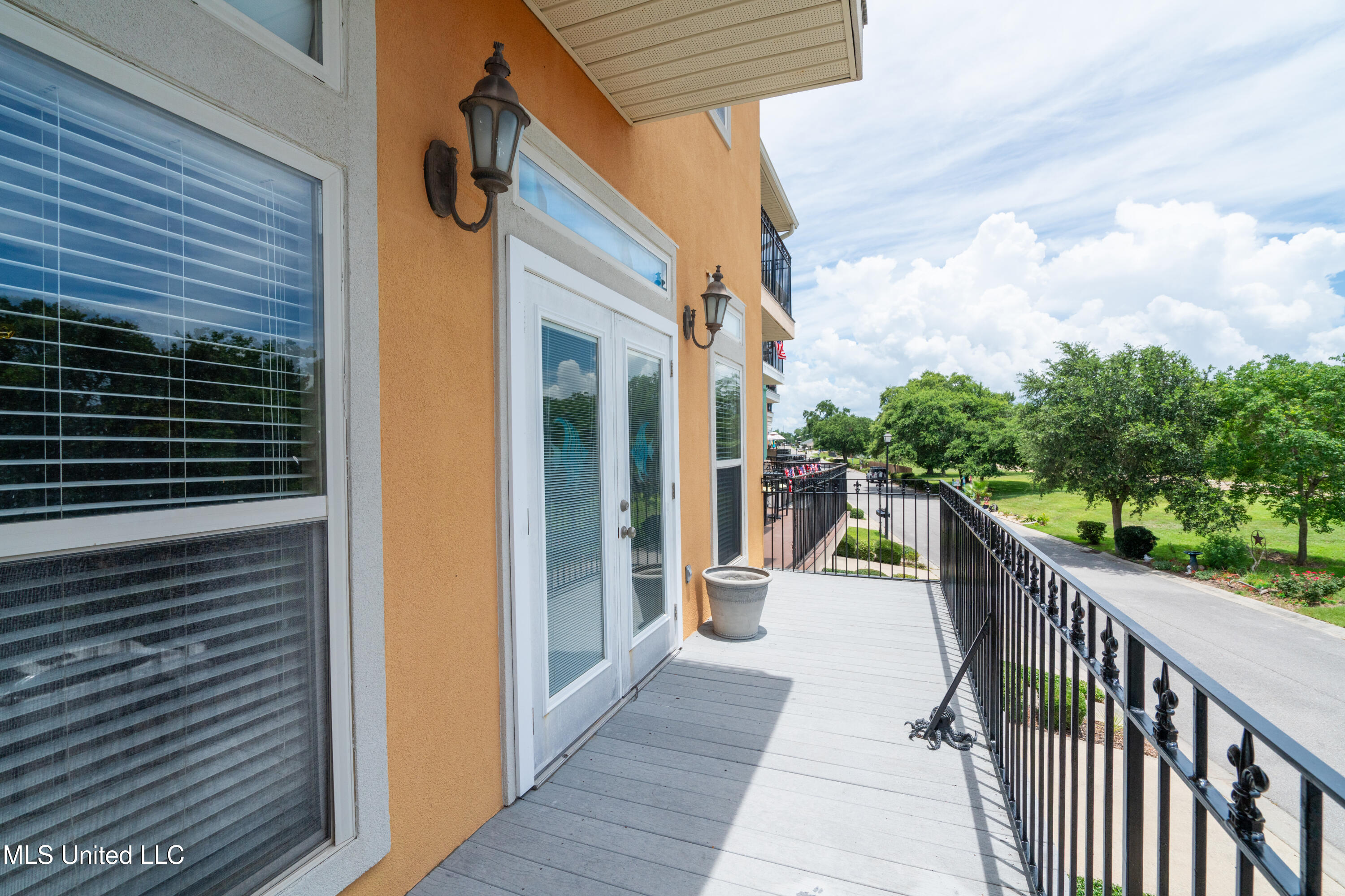 8 Oak Alley Lane Property Photo 12