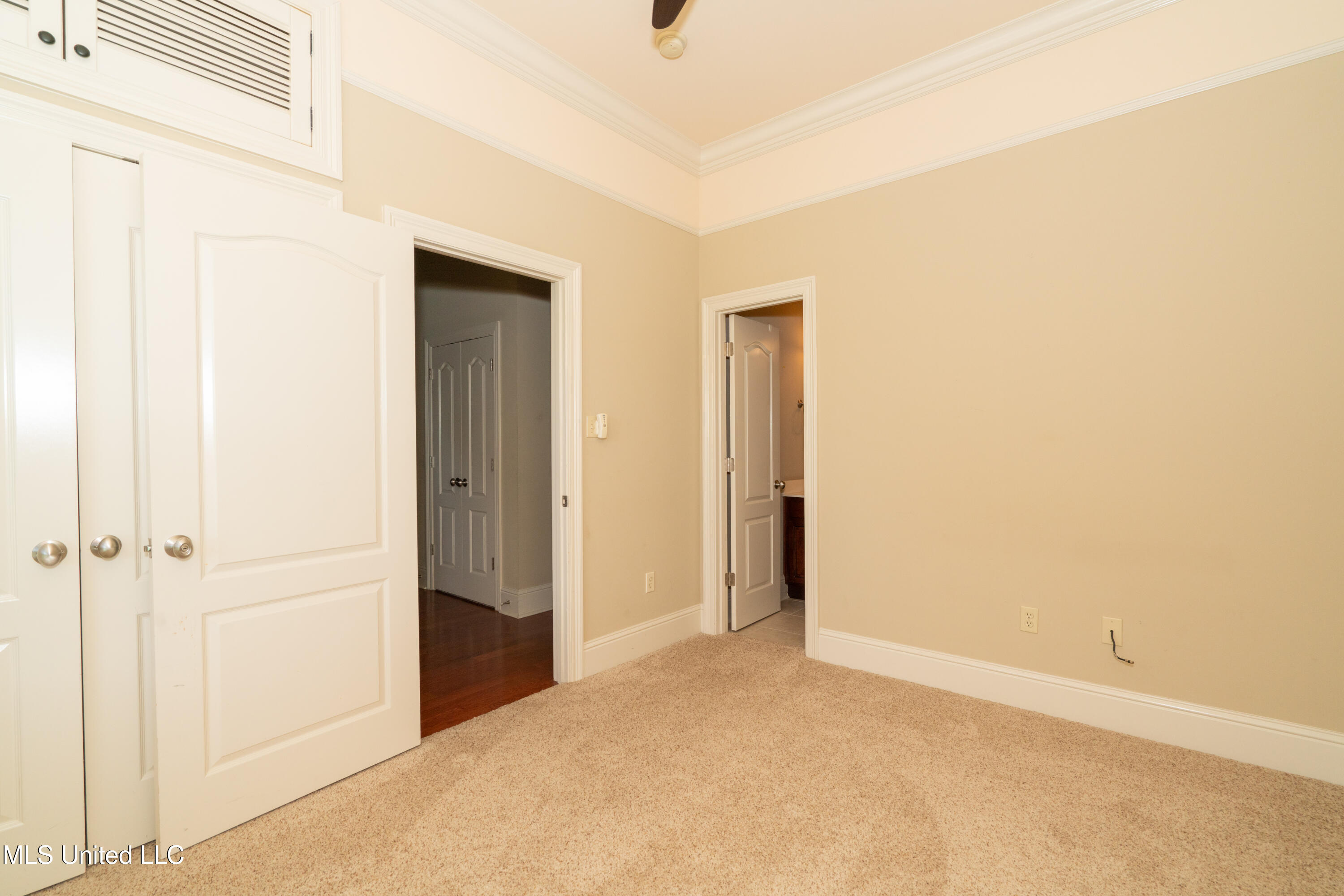 8 Oak Alley Lane Property Photo 14