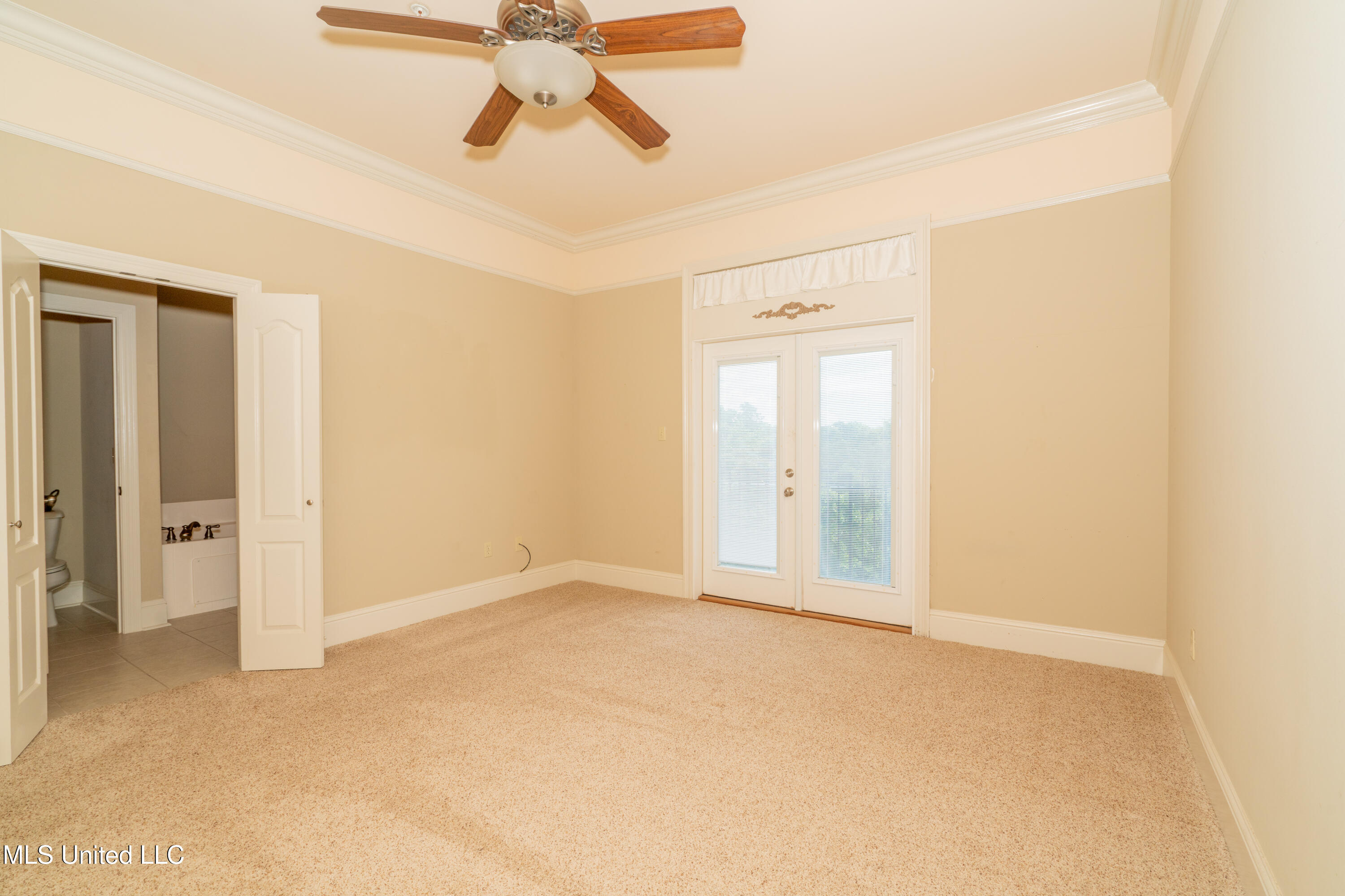 8 Oak Alley Lane Property Photo 16