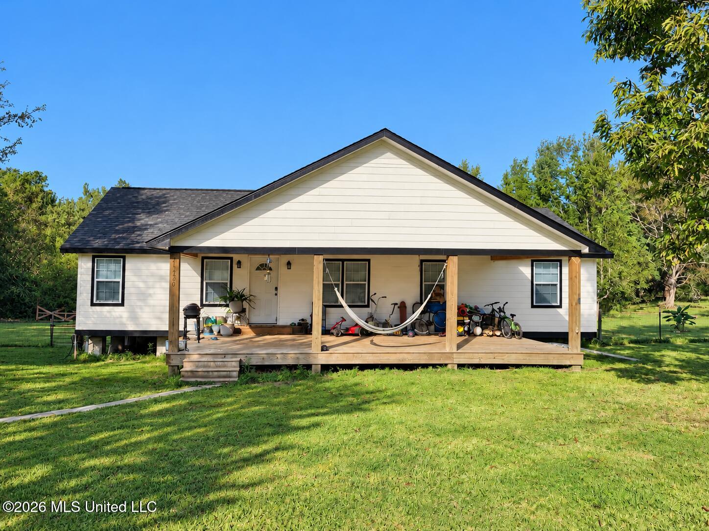 21523 D Herde Road Property Photo 1