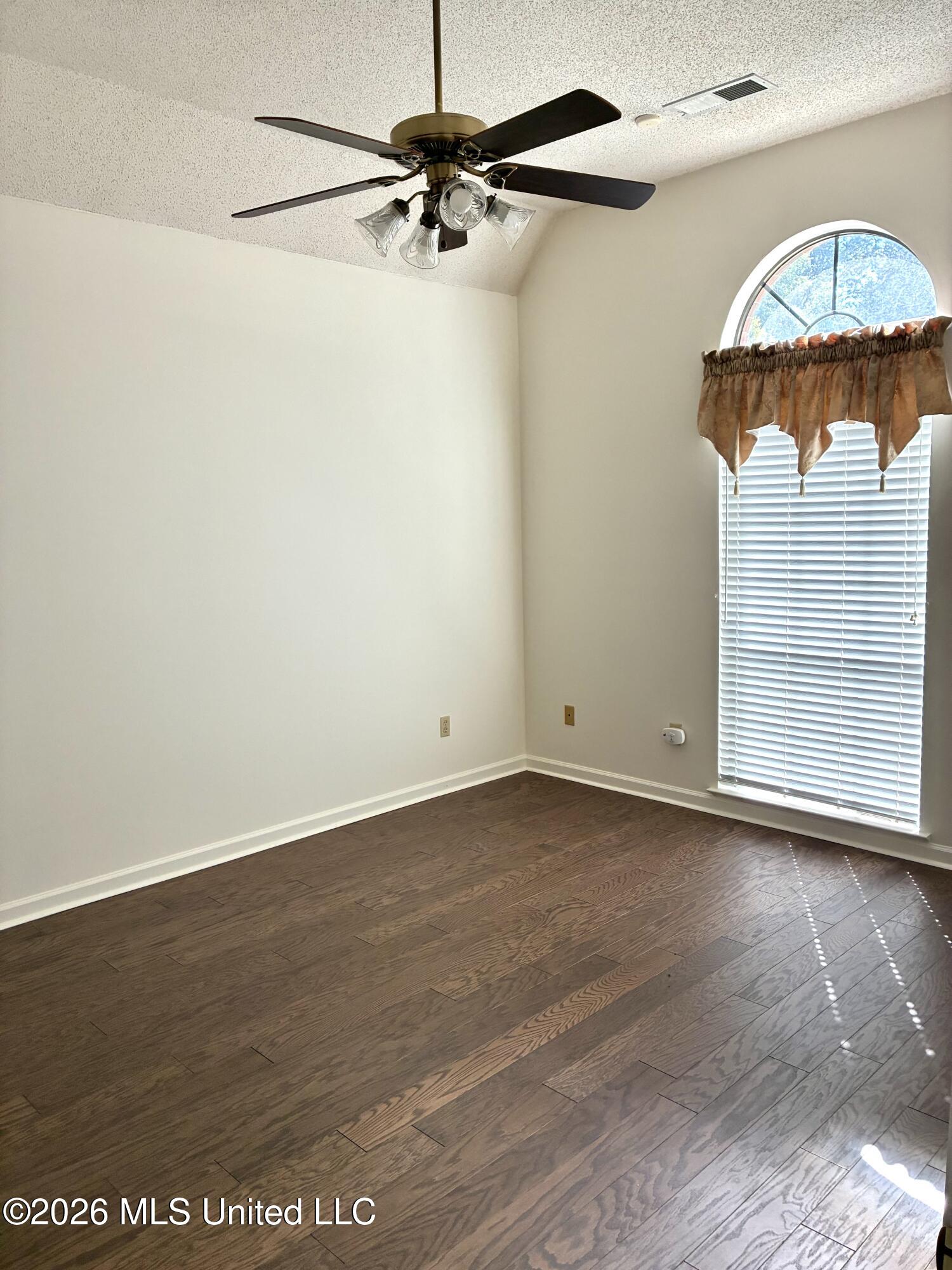 6250 River Birch Road Property Photo 16