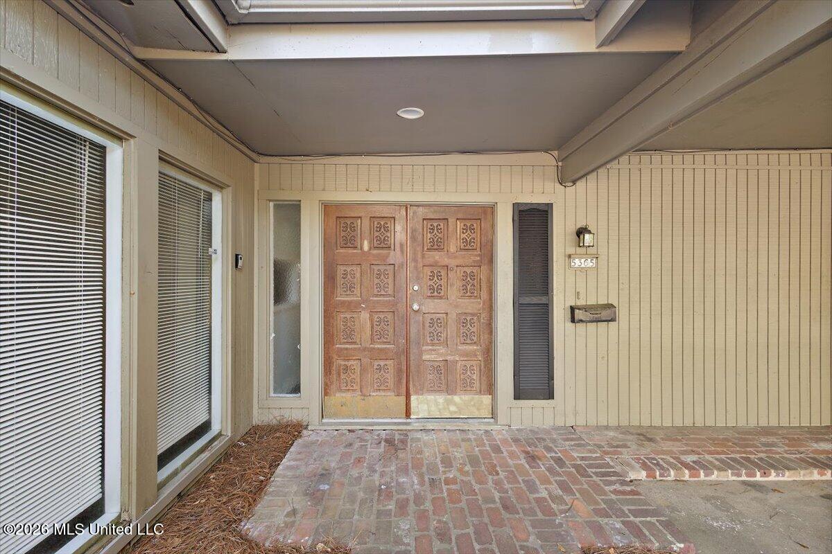 5365 Jamaica Drive Property Photo 4