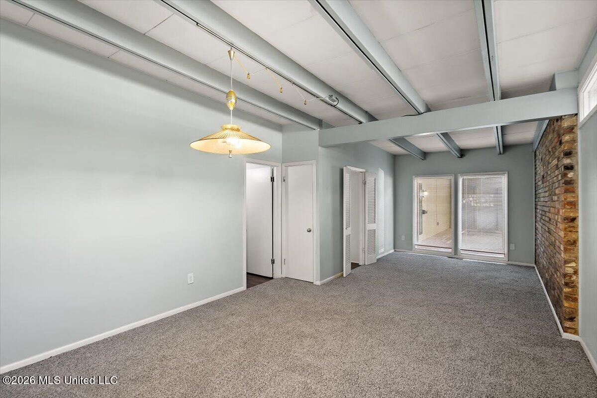 5365 Jamaica Drive Property Photo 17