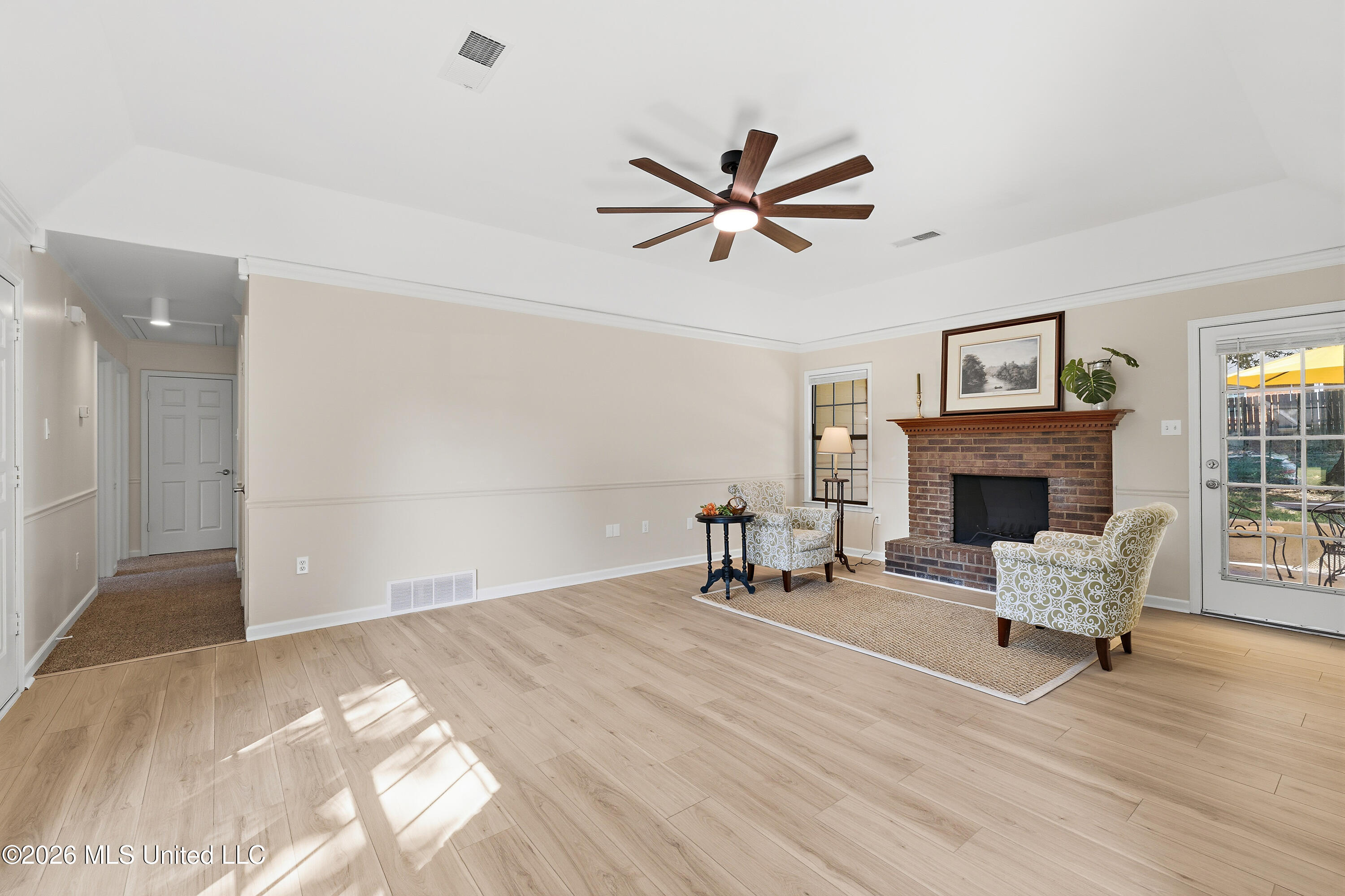 7080 Cedardale Road Property Photo 3