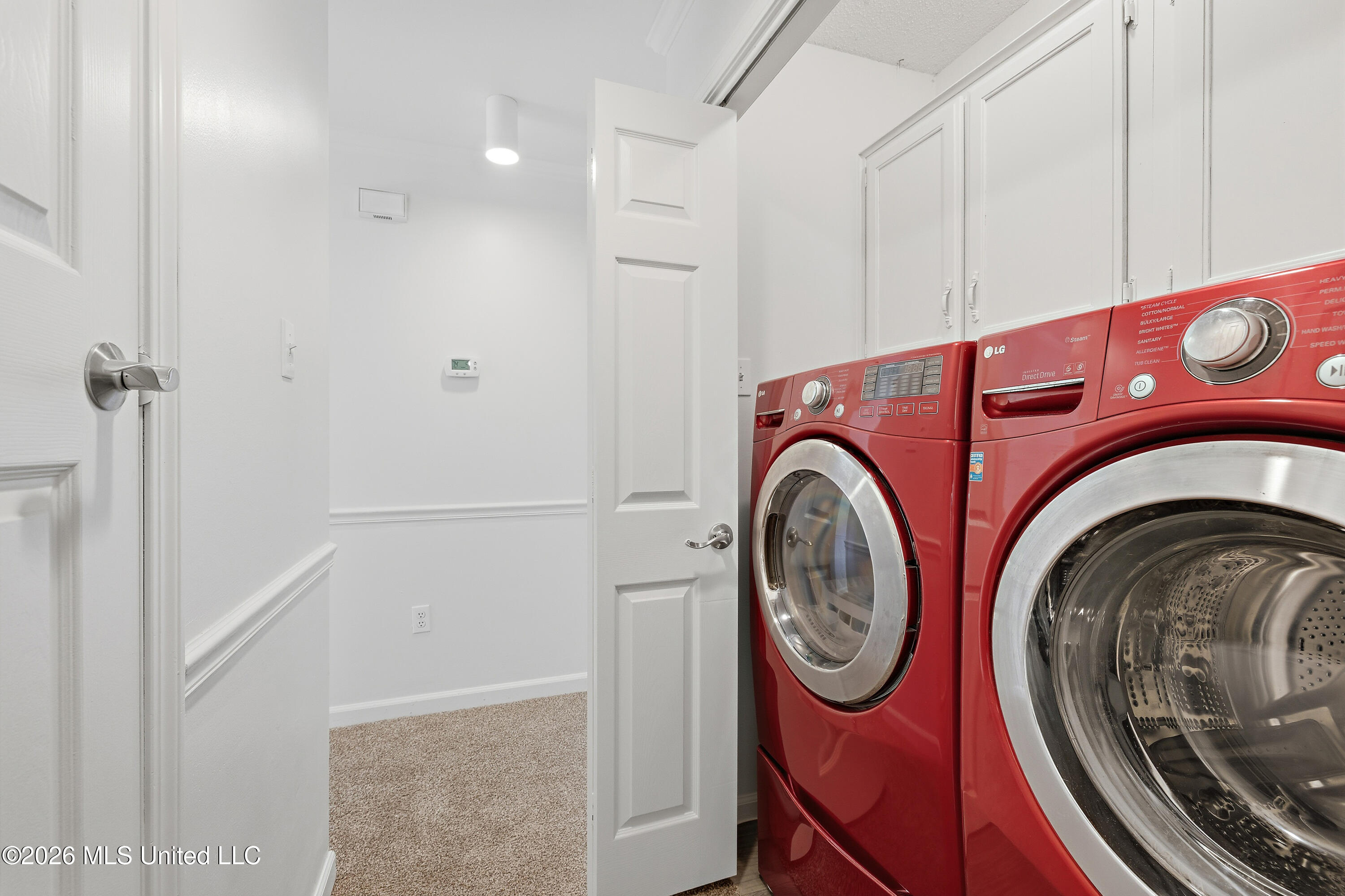 7080 Cedardale Road Property Photo 14
