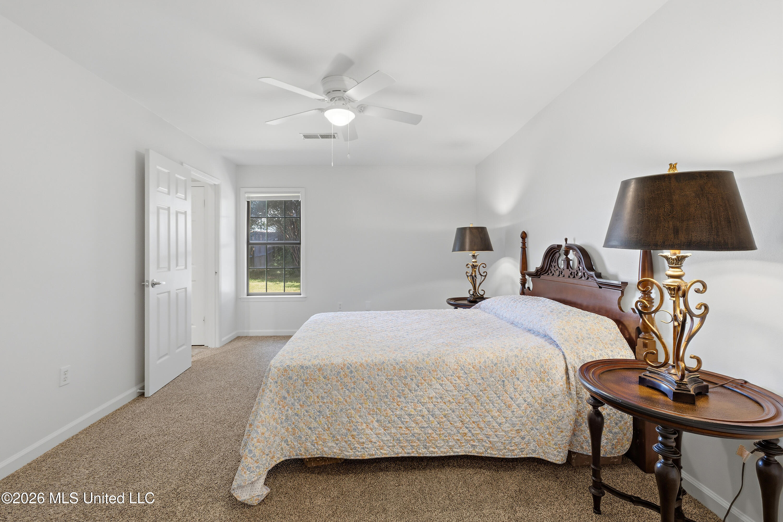 7080 Cedardale Road Property Photo 15