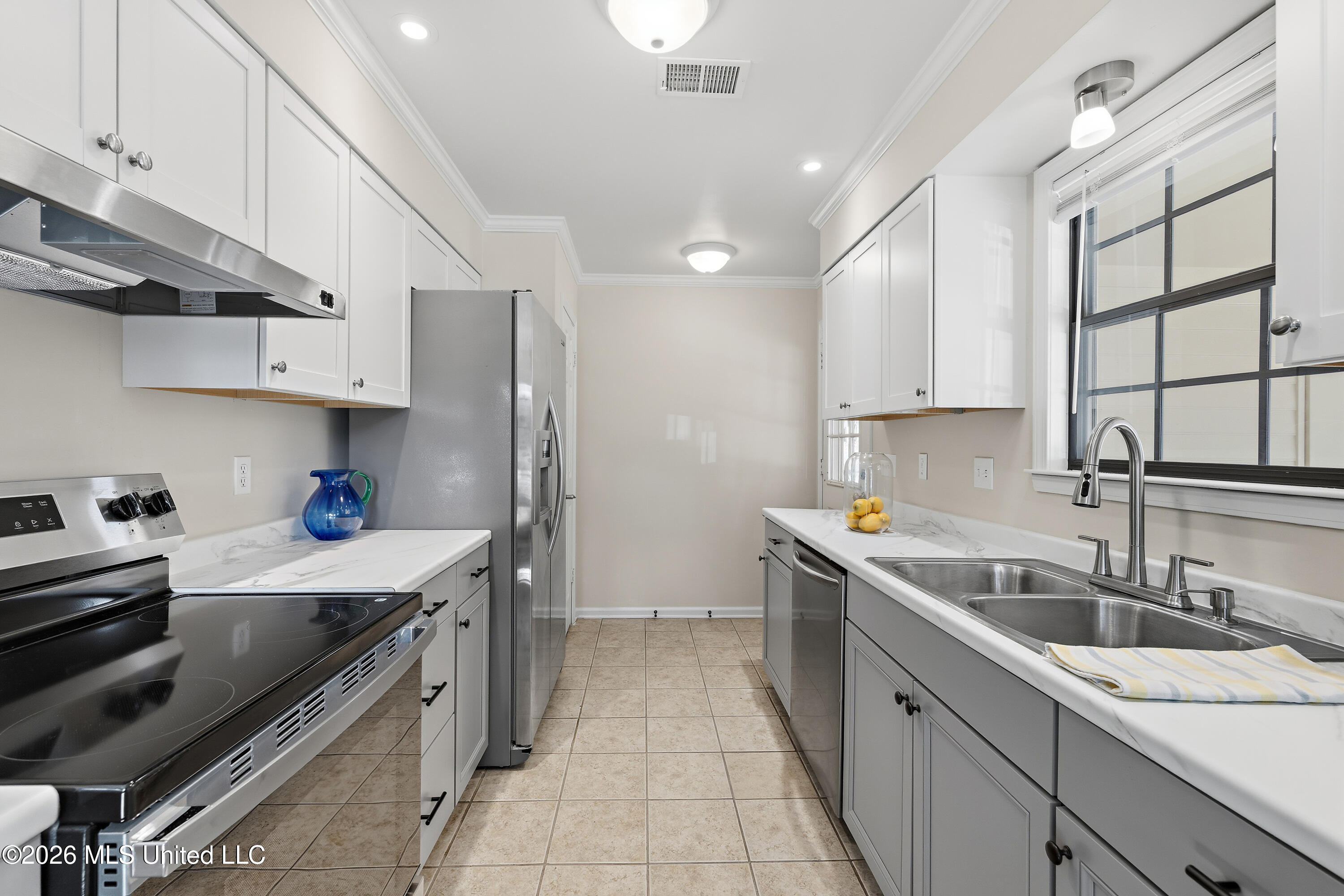 7080 Cedardale Road Property Photo 22