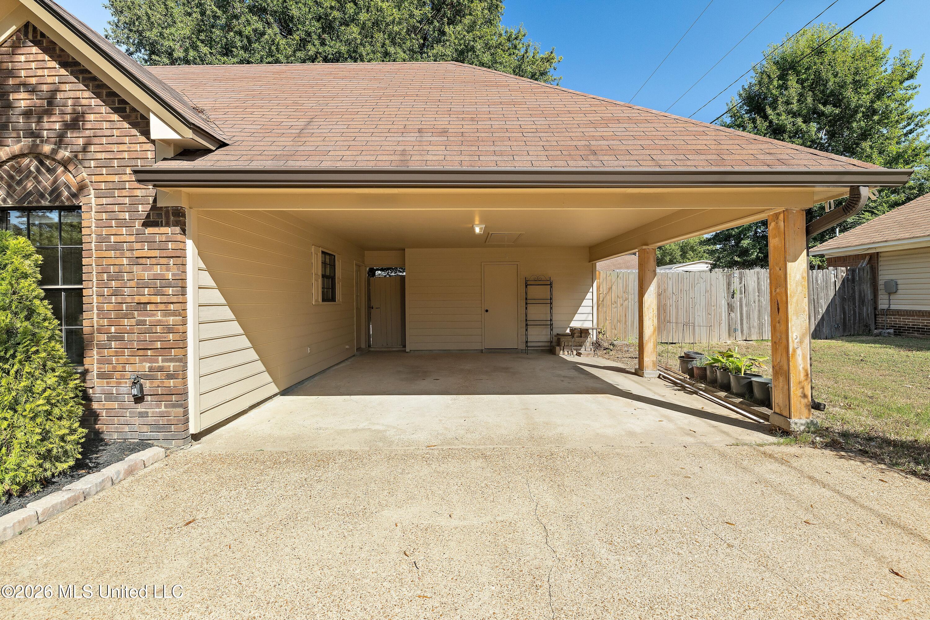 7080 Cedardale Road Property Photo 35
