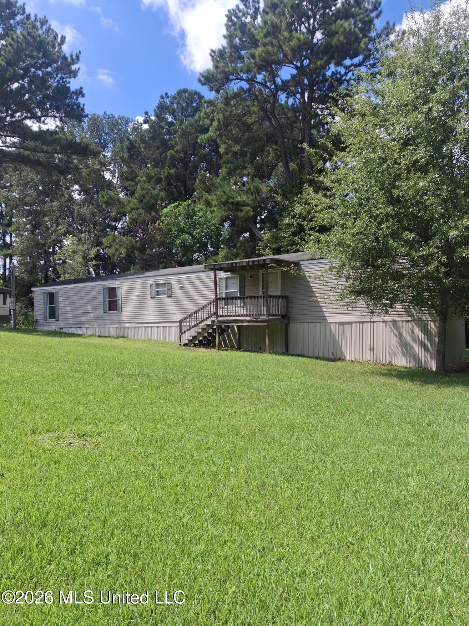146 Floyd Street Property Photo 2