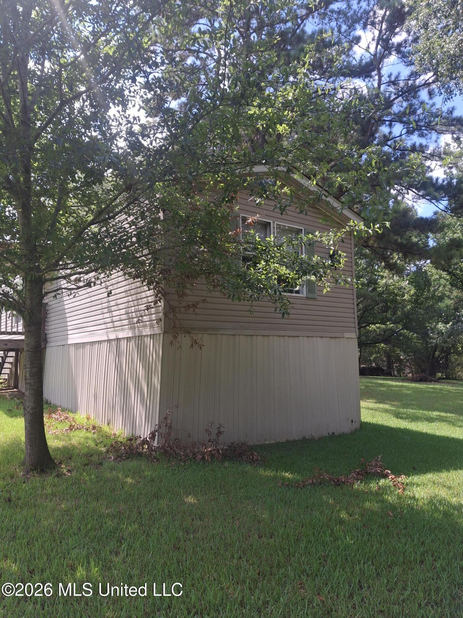 146 Floyd Street Property Photo 3