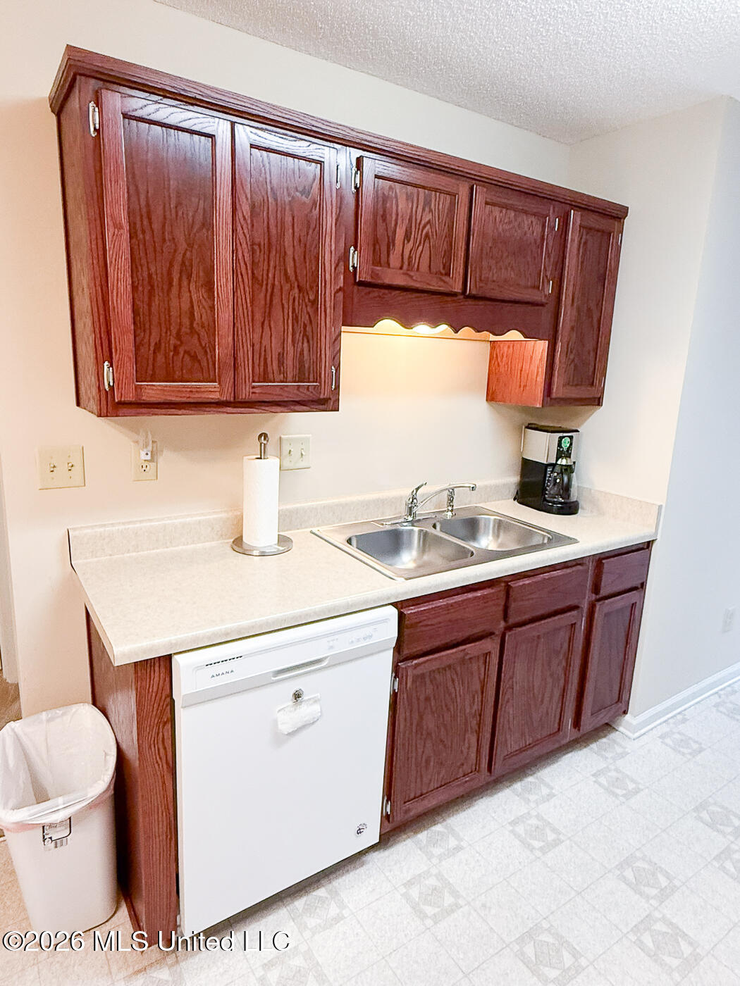 3169 Kiki Cove Property Photo 8