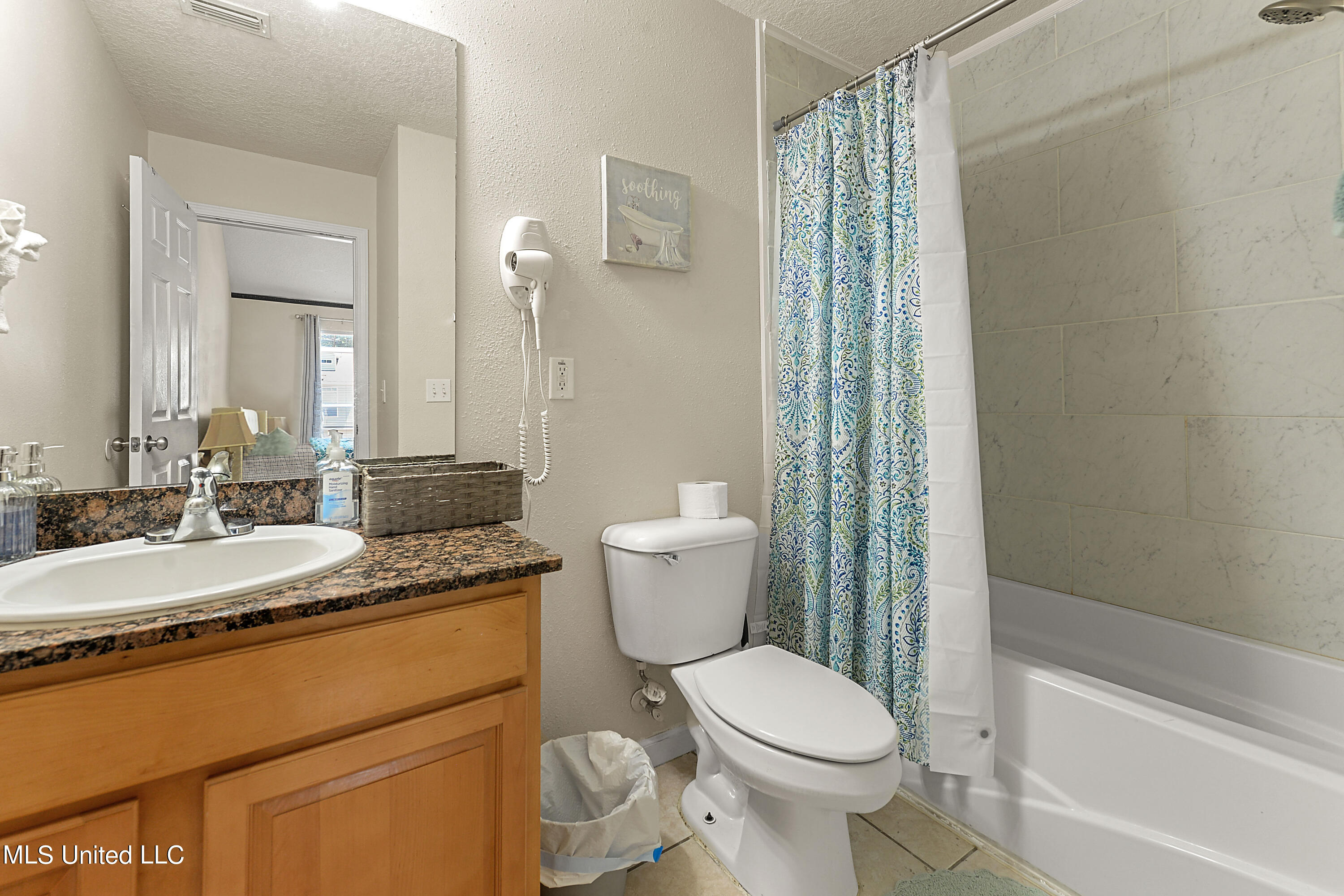1110 Century Oaks Drive Property Photo 11