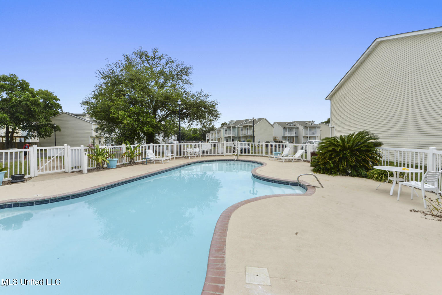1110 Century Oaks Drive Property Photo 19