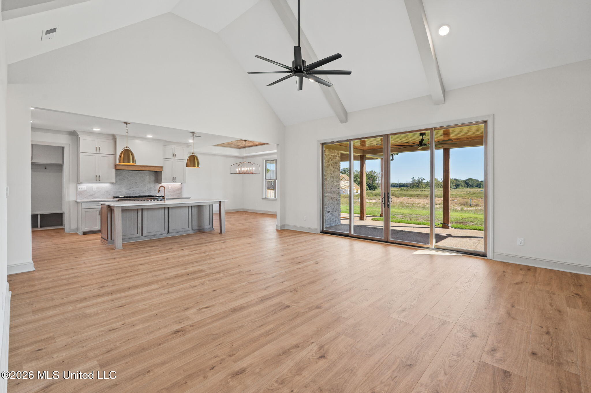 342 Camp Crossing Property Photo 6