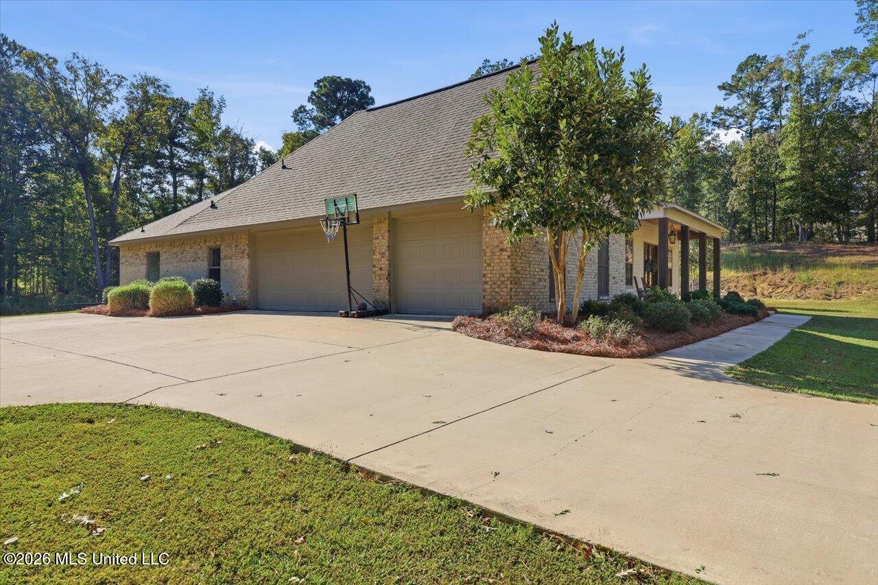 129 Dogwood Trace Property Photo 4