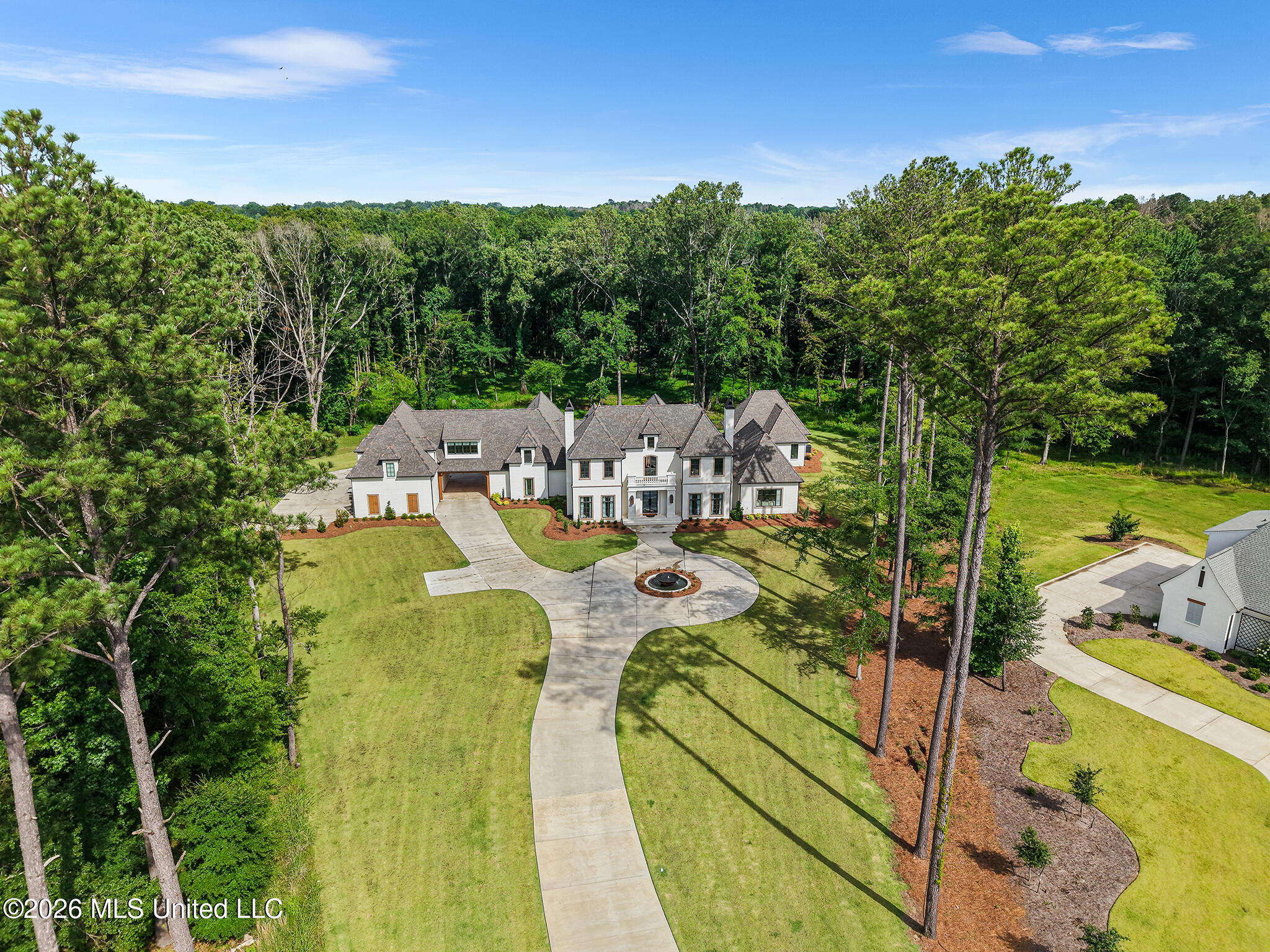 241 Ashworth Circle Property Photo 2