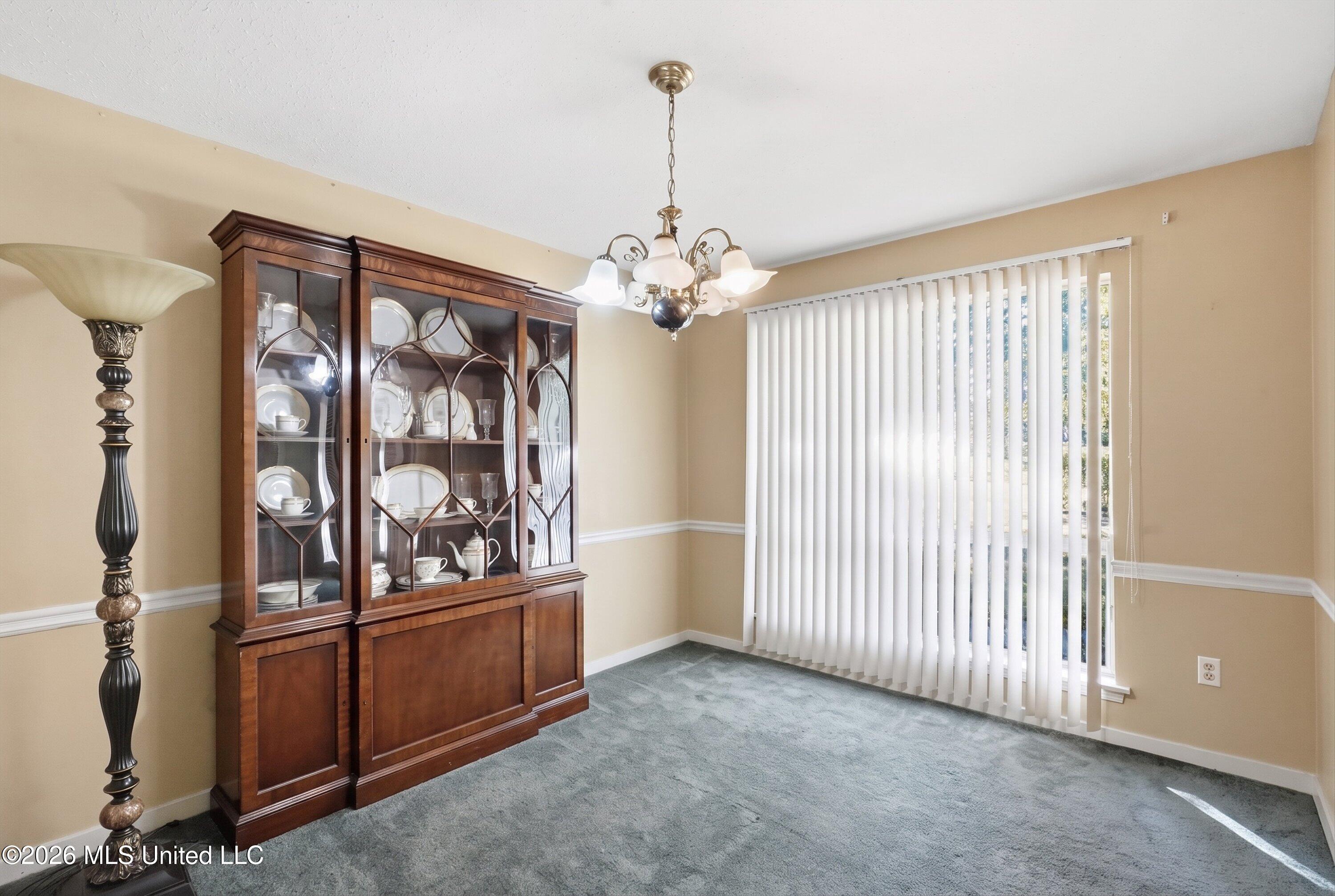 166 Elms Court Circle Property Photo 10