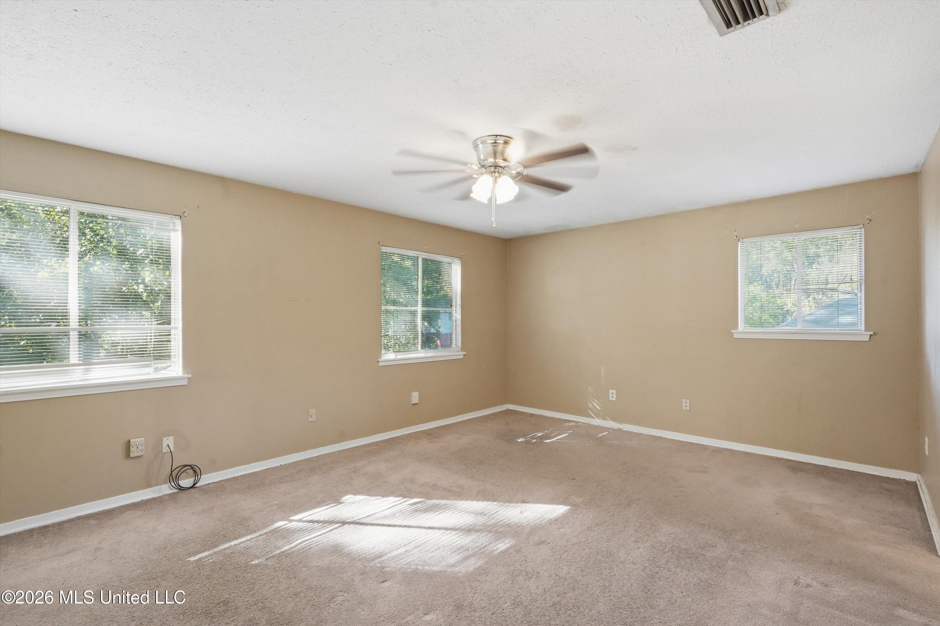 166 Elms Court Circle Property Photo 15