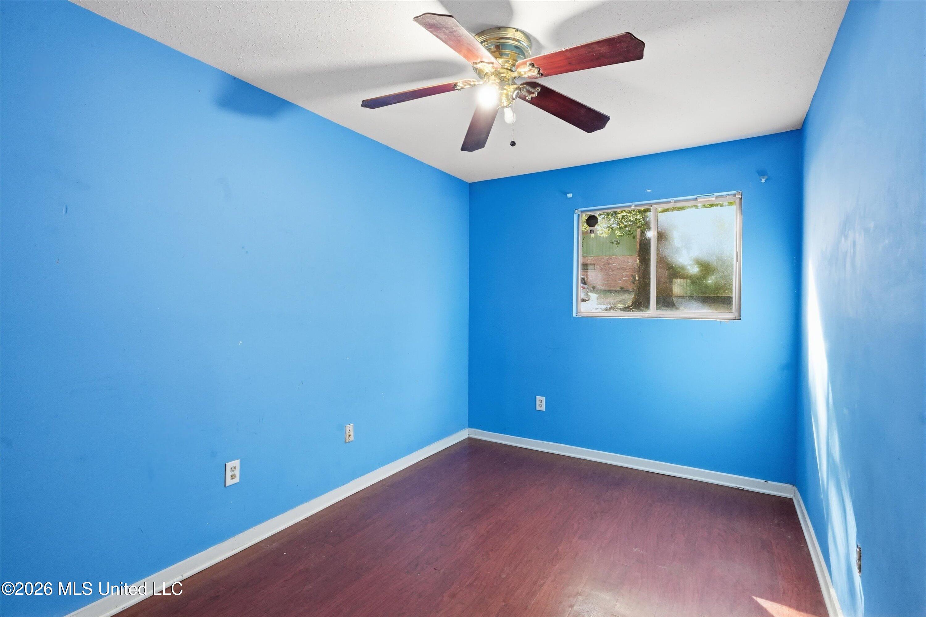 166 Elms Court Circle Property Photo 23
