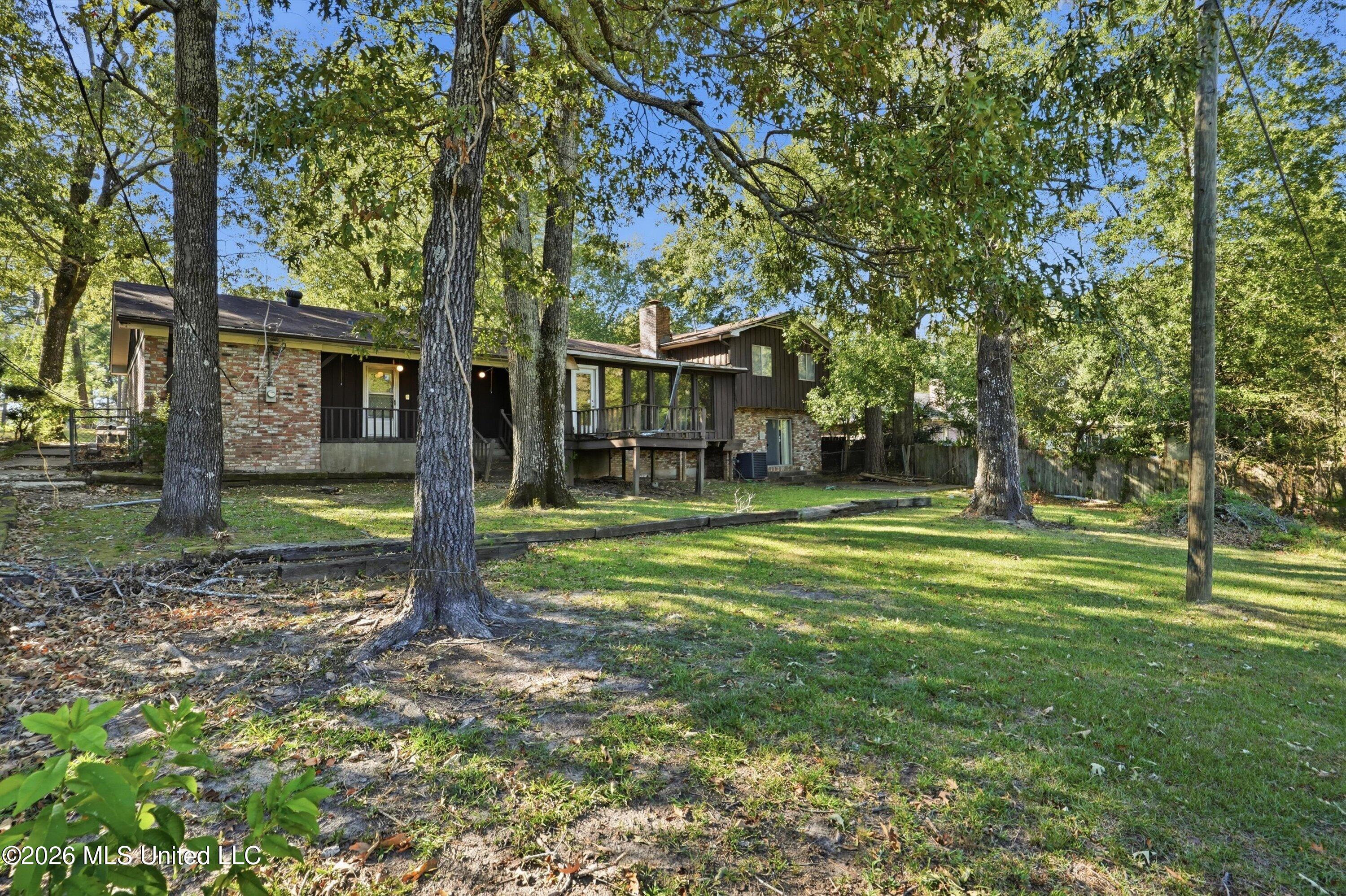 166 Elms Court Circle Property Photo 32