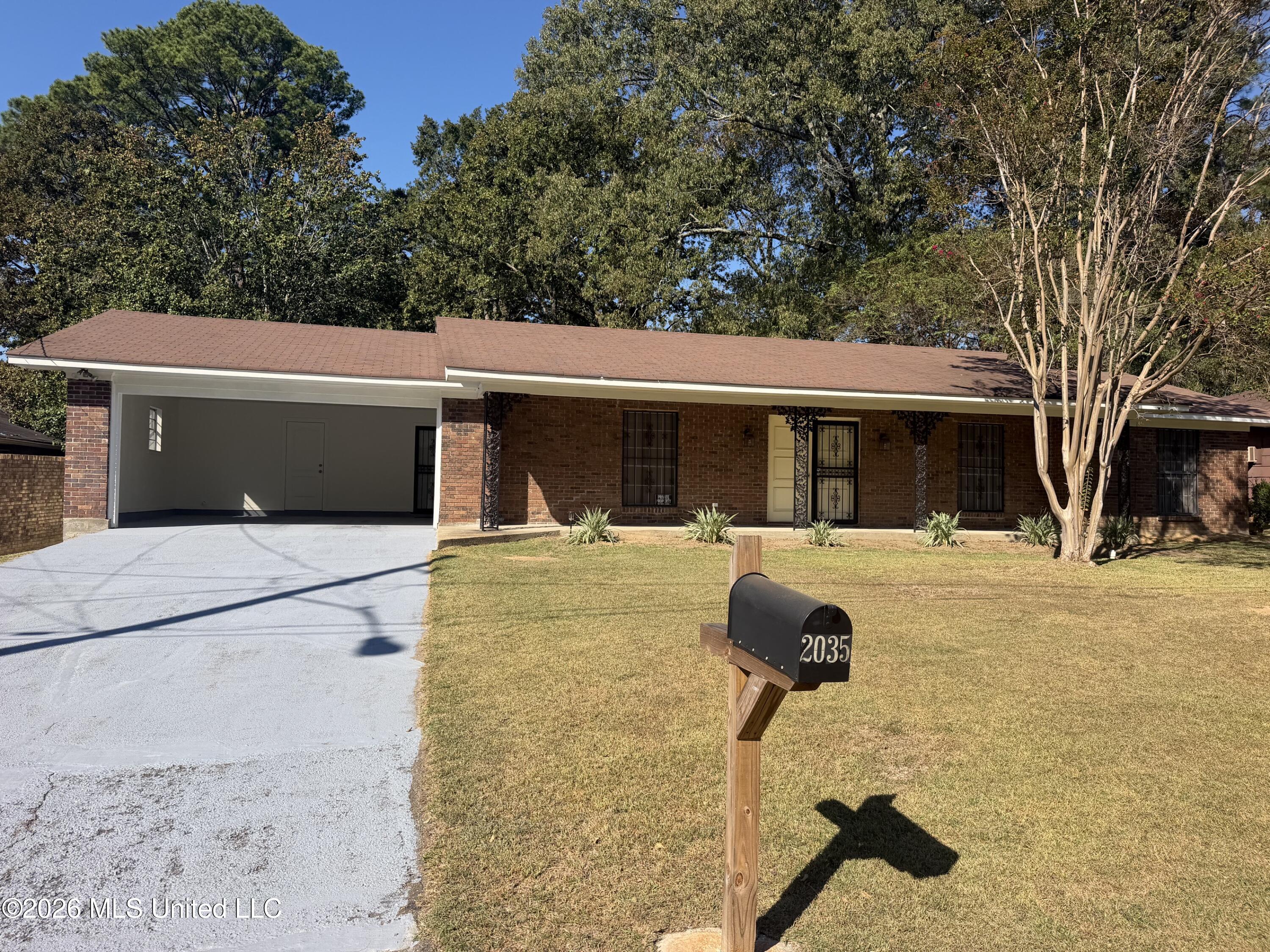 2035 Flowers Drive Property Photo 1