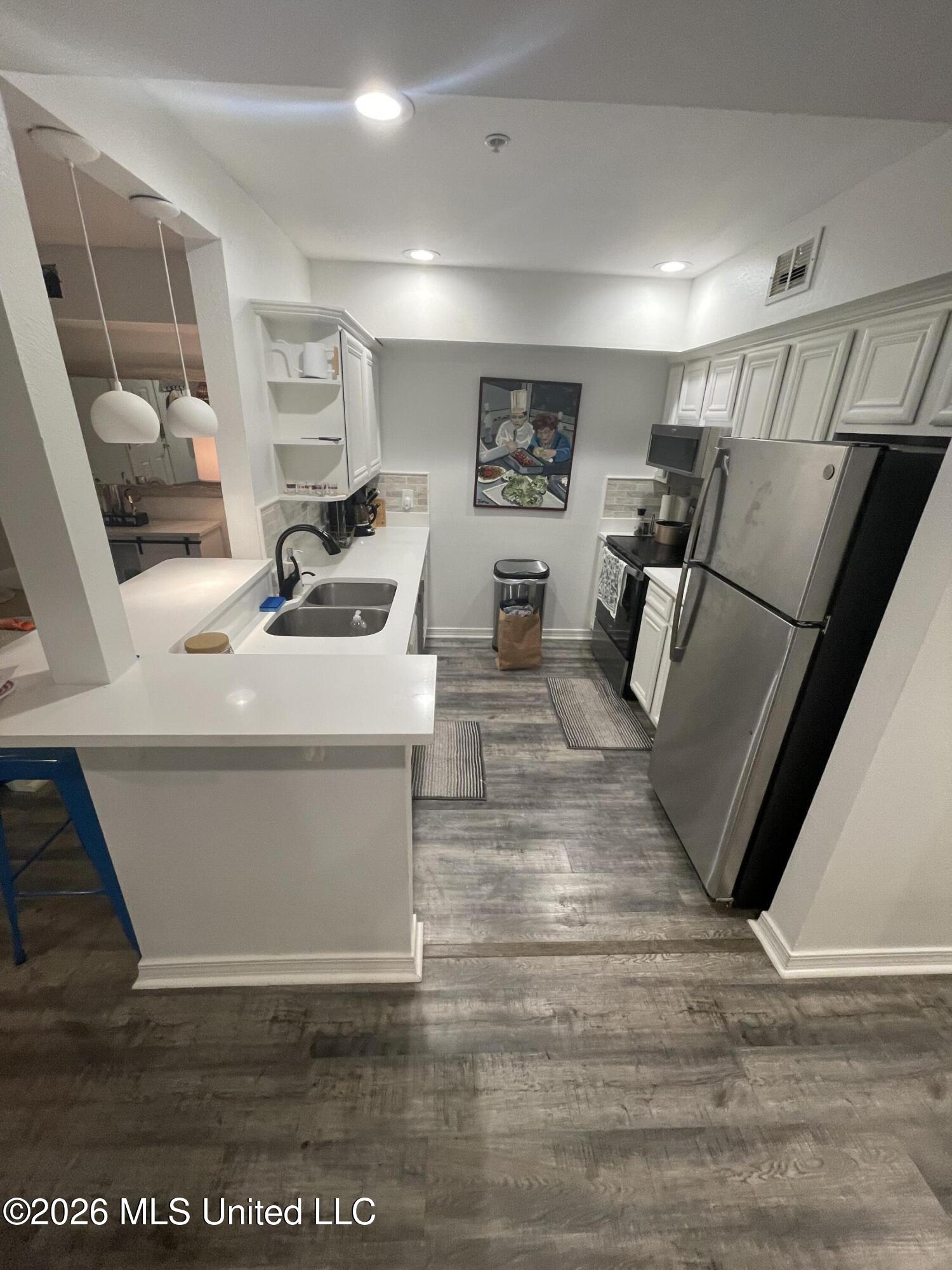 1282 Beach Boulevard Property Photo 17