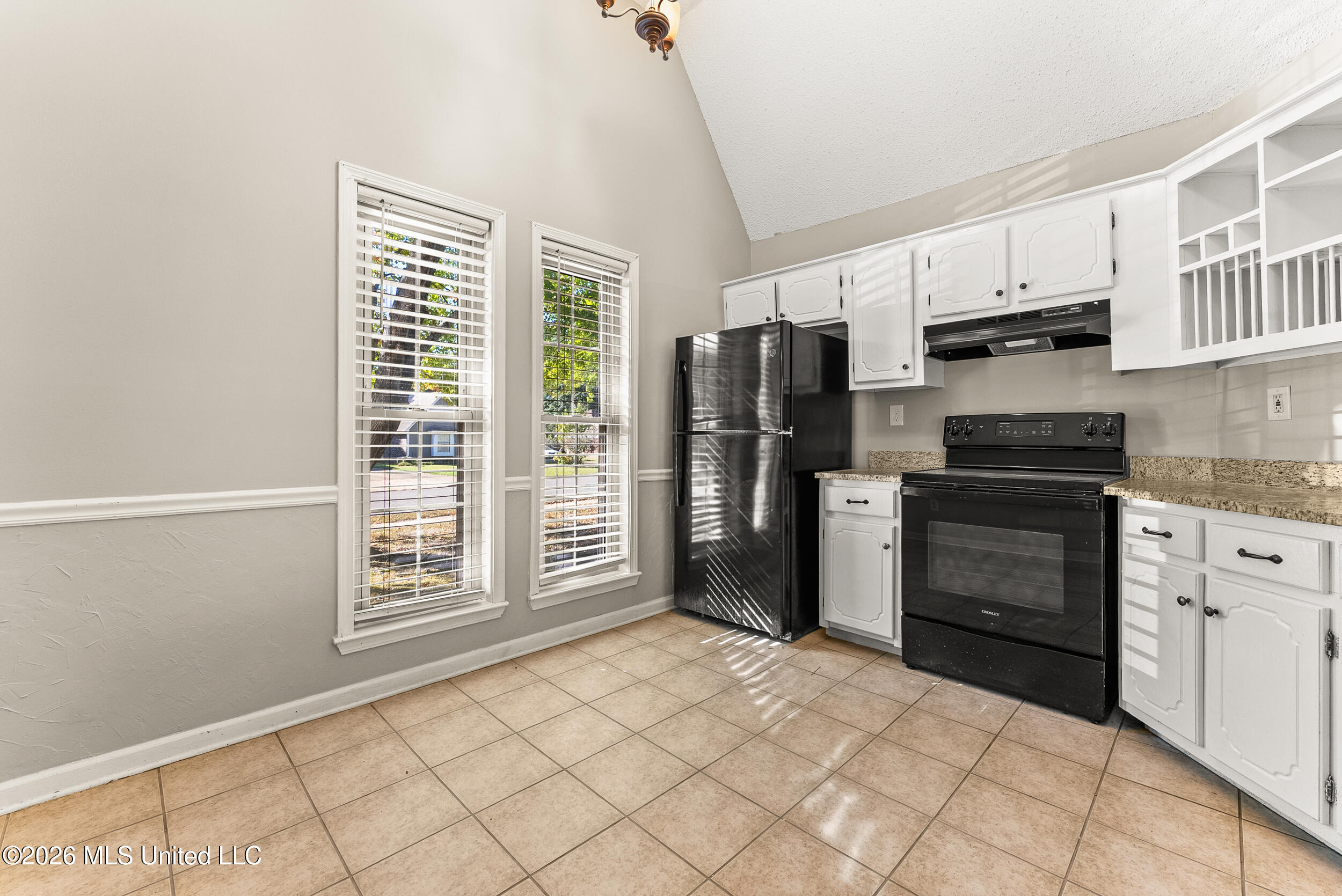 5704 Ingleside Drive Property Photo 14