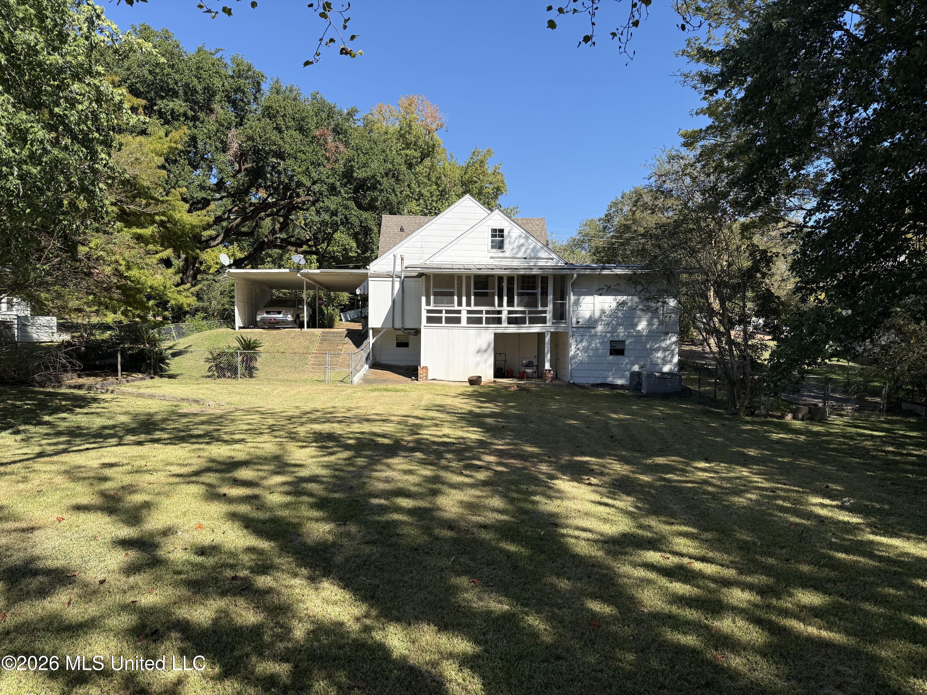 562 Ratcliff Place Property Photo 16