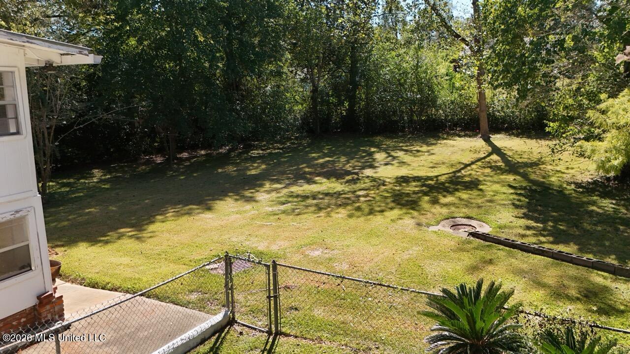 562 Ratcliff Place Property Photo 24