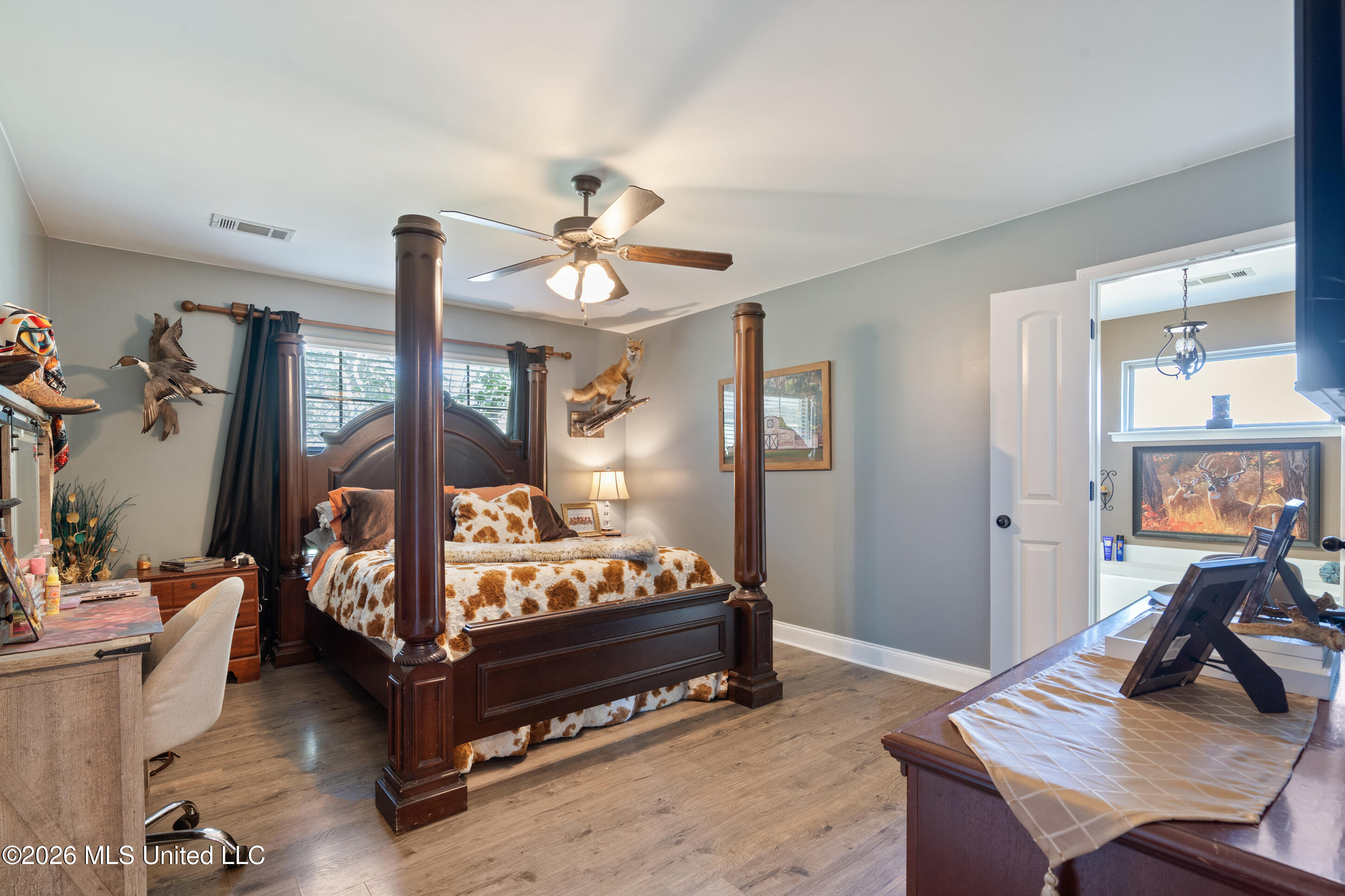 104 Creekside Drive Property Photo 10