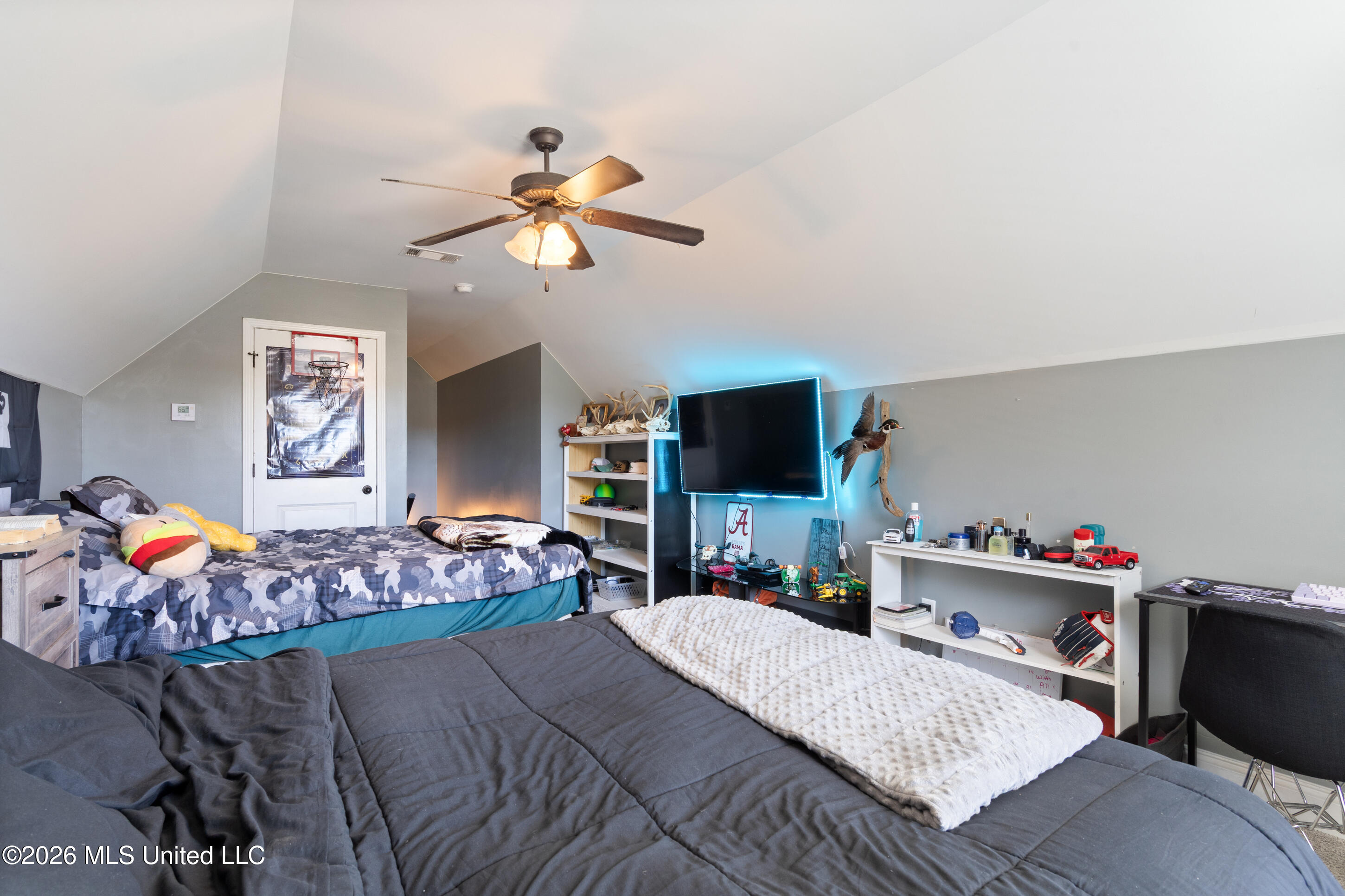 104 Creekside Drive Property Photo 17