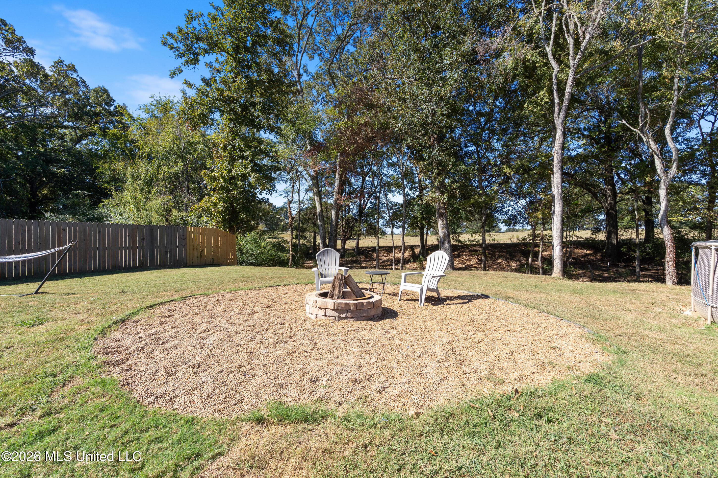 104 Creekside Drive Property Photo 28