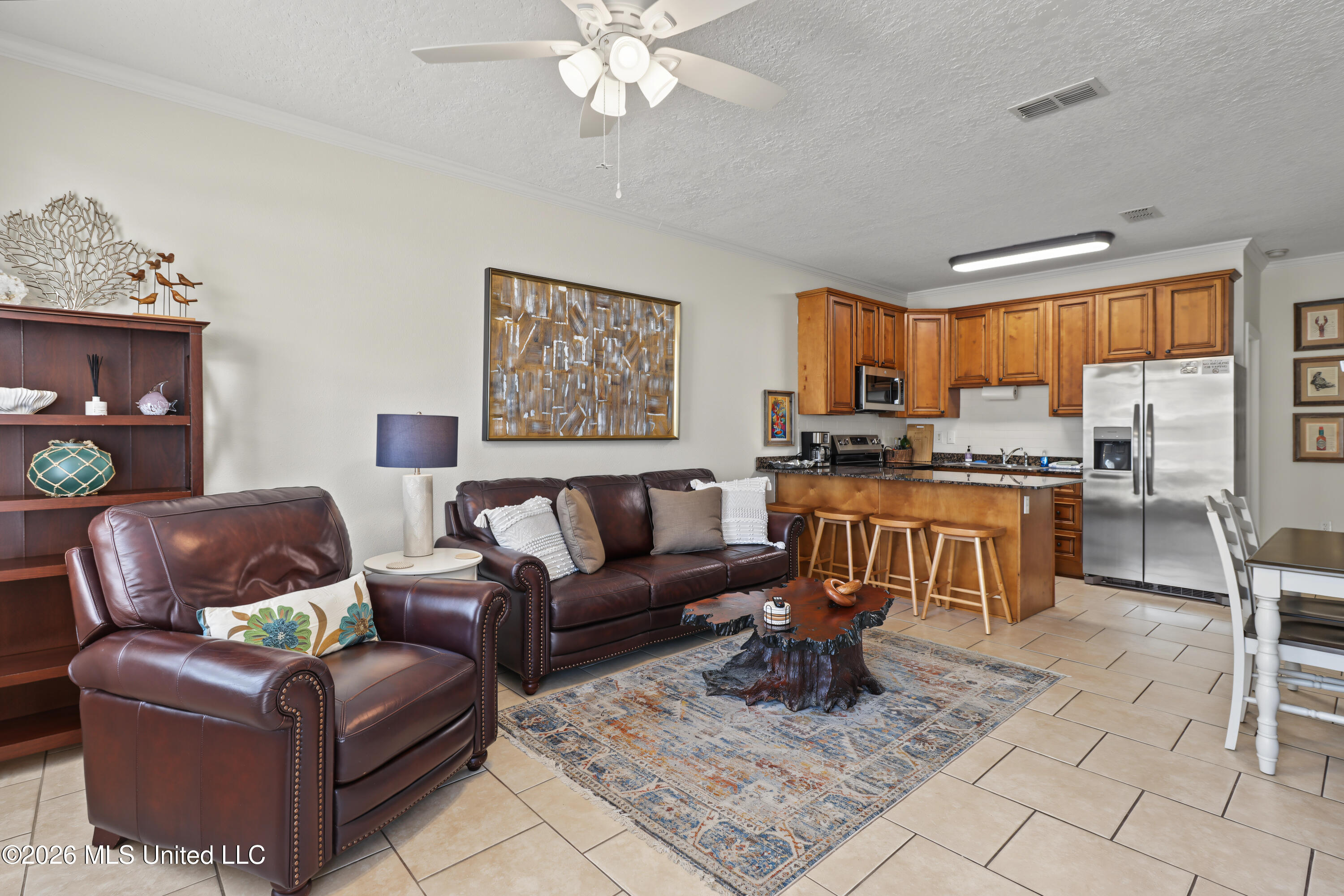 1101 Century Oaks Drive Property Photo 3