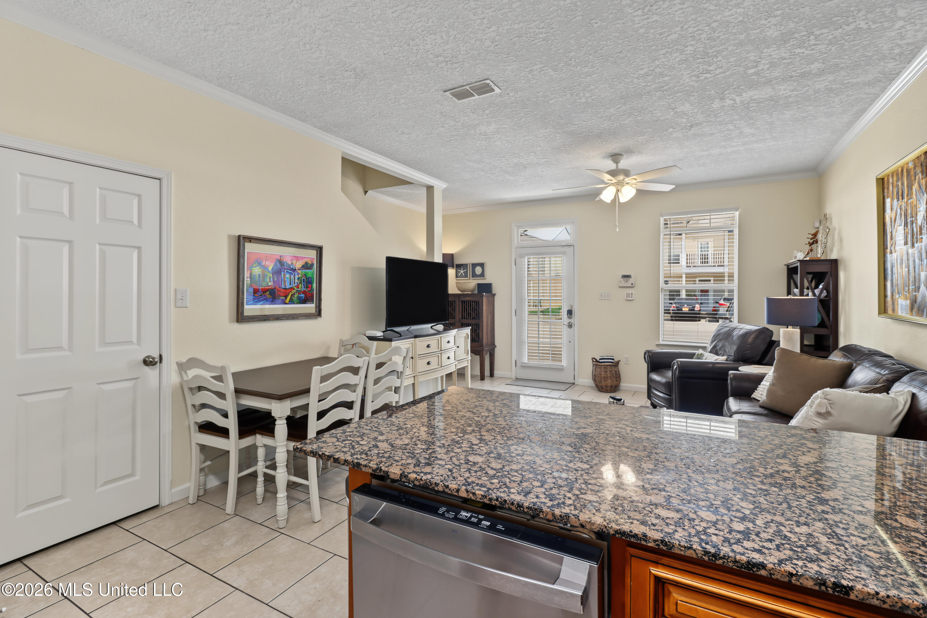 1101 Century Oaks Drive Property Photo 7