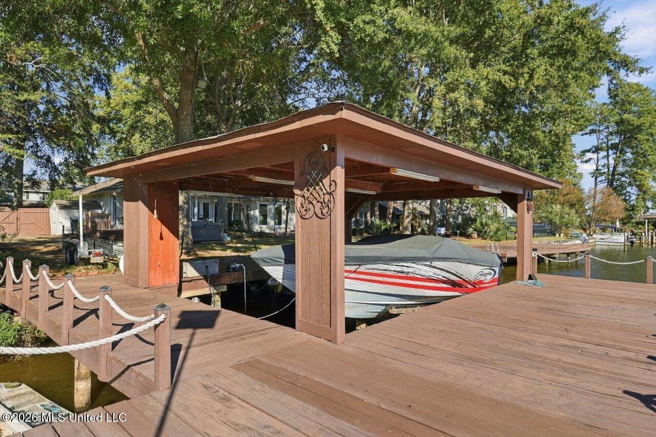 704 Forest Point Drive Property Photo 50