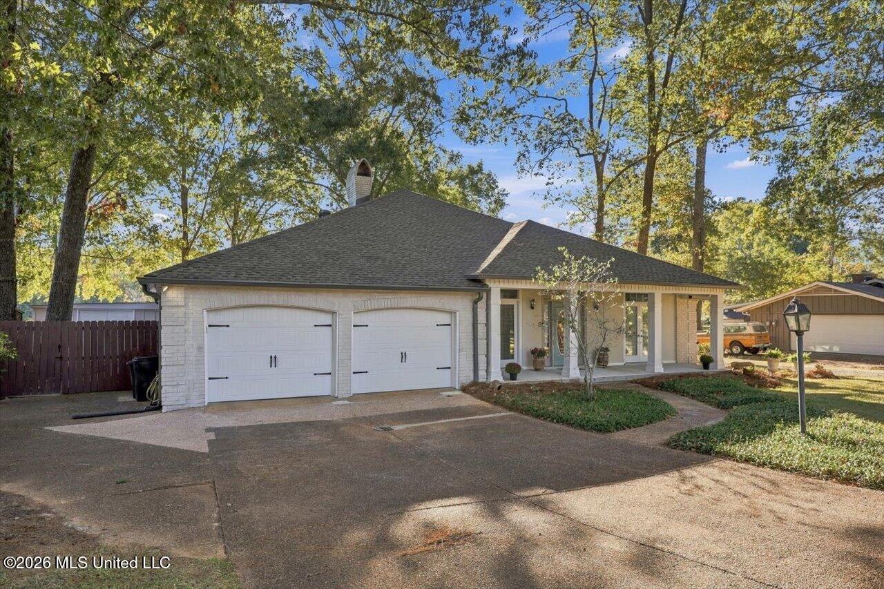 704 Forest Point Drive Property Photo 69