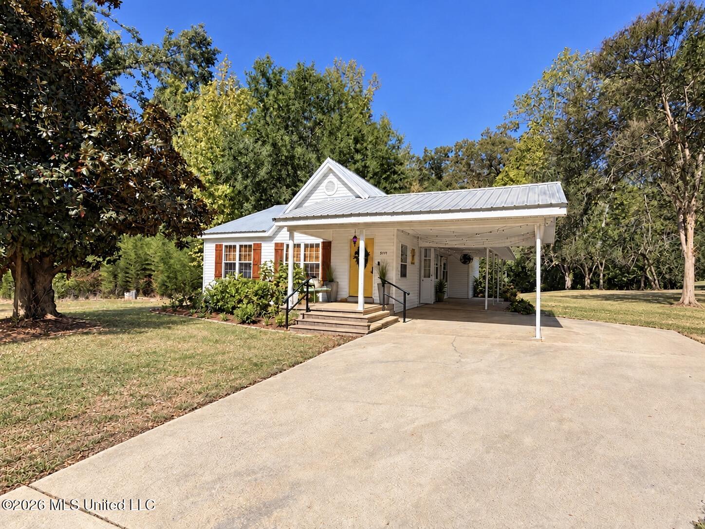 5171 Ebenezer Coxburg Road Property Photo 1