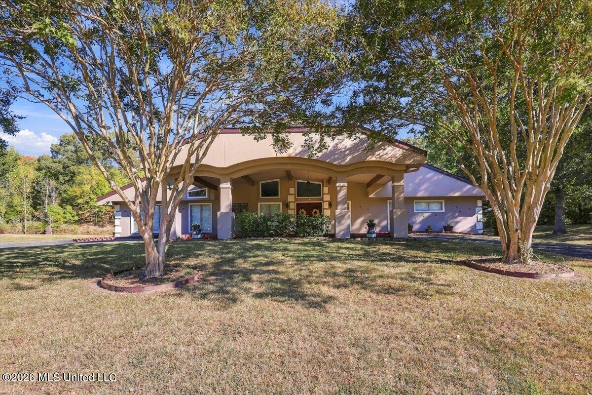 1924 Nottingham Drive Property Photo 5