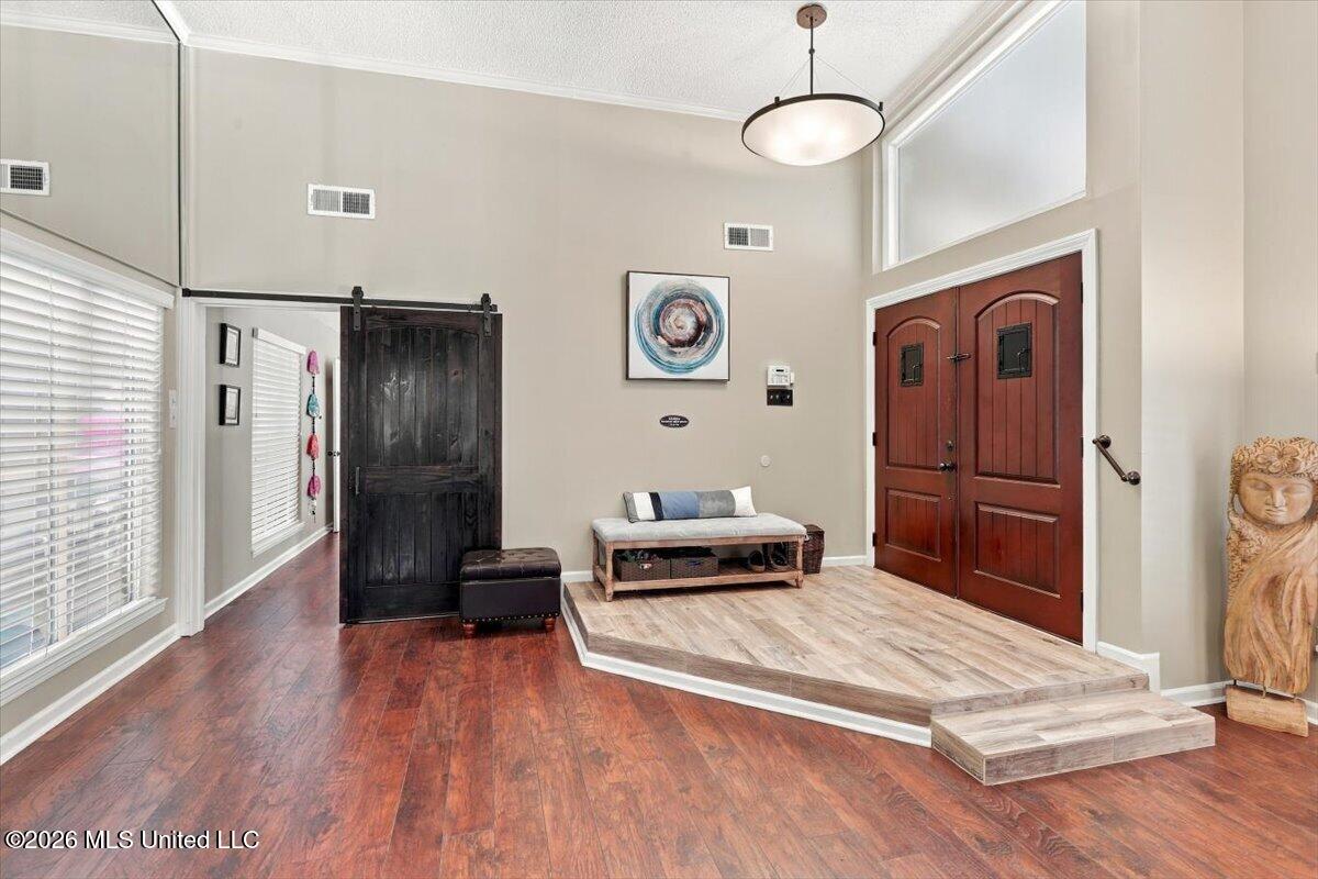 1924 Nottingham Drive Property Photo 8
