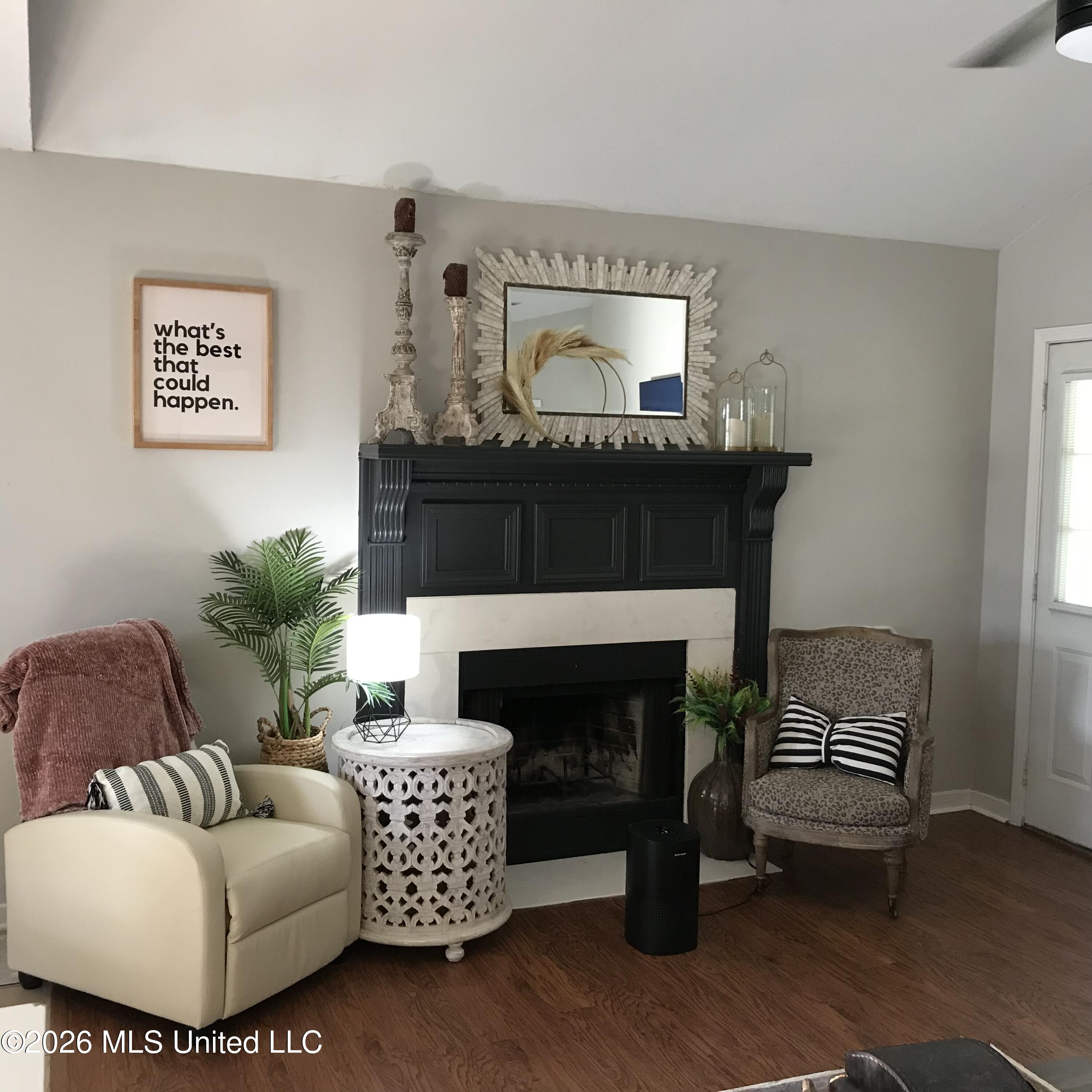802 Mockingbird Circle Circle Property Photo 6