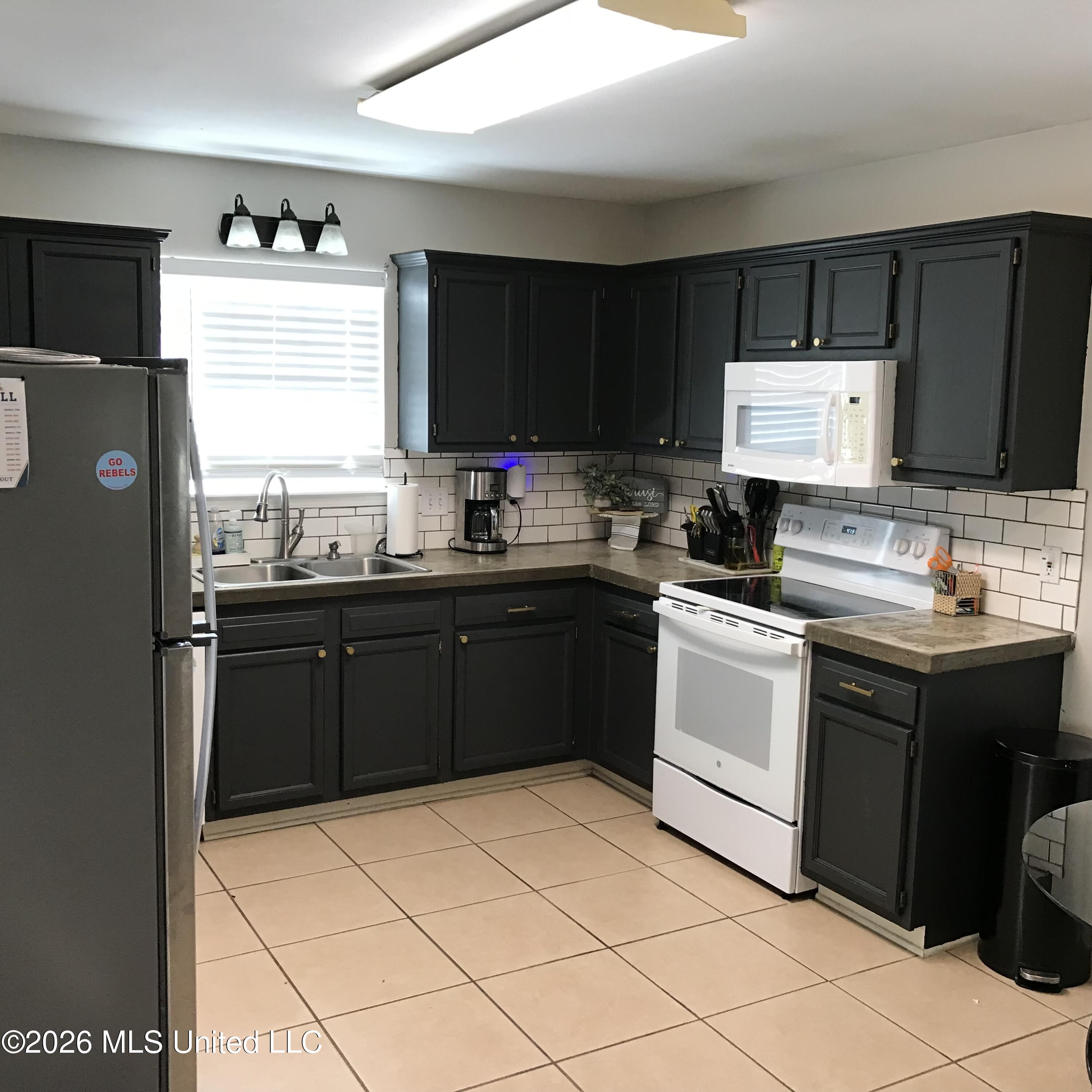 802 Mockingbird Circle Circle Property Photo 10