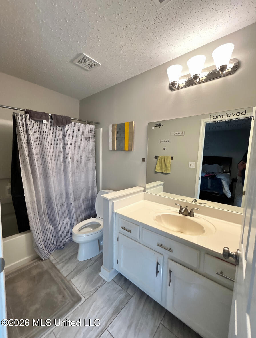 3545 Lakehurst Drive Property Photo 20