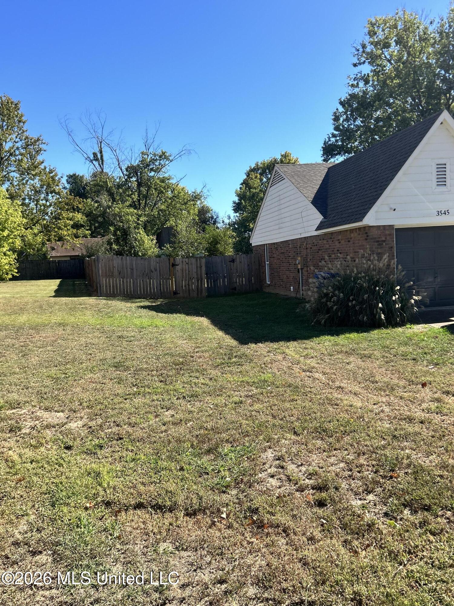 3545 Lakehurst Drive Property Photo 21