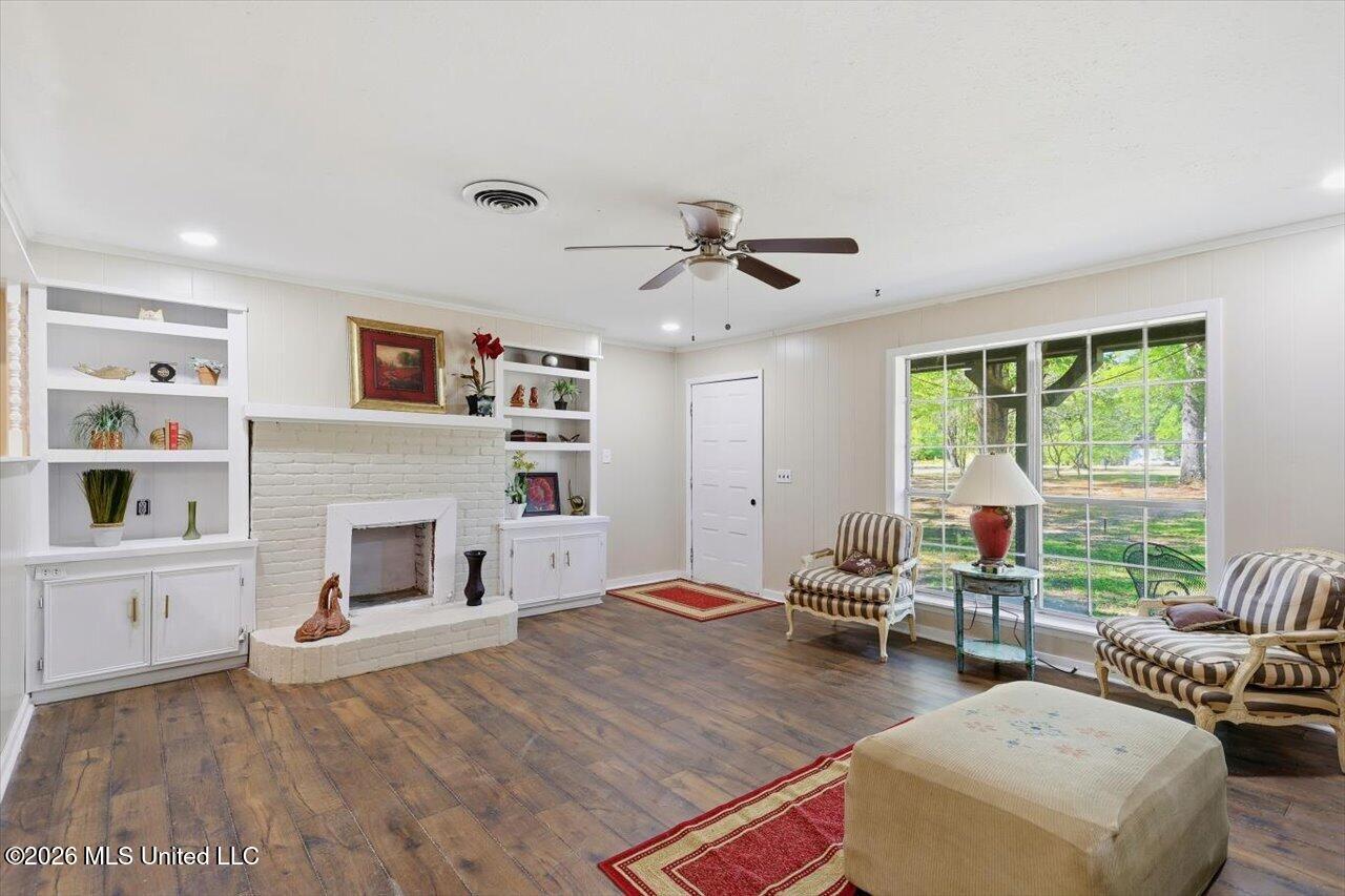 3664 N Liberty Street Property Photo 5