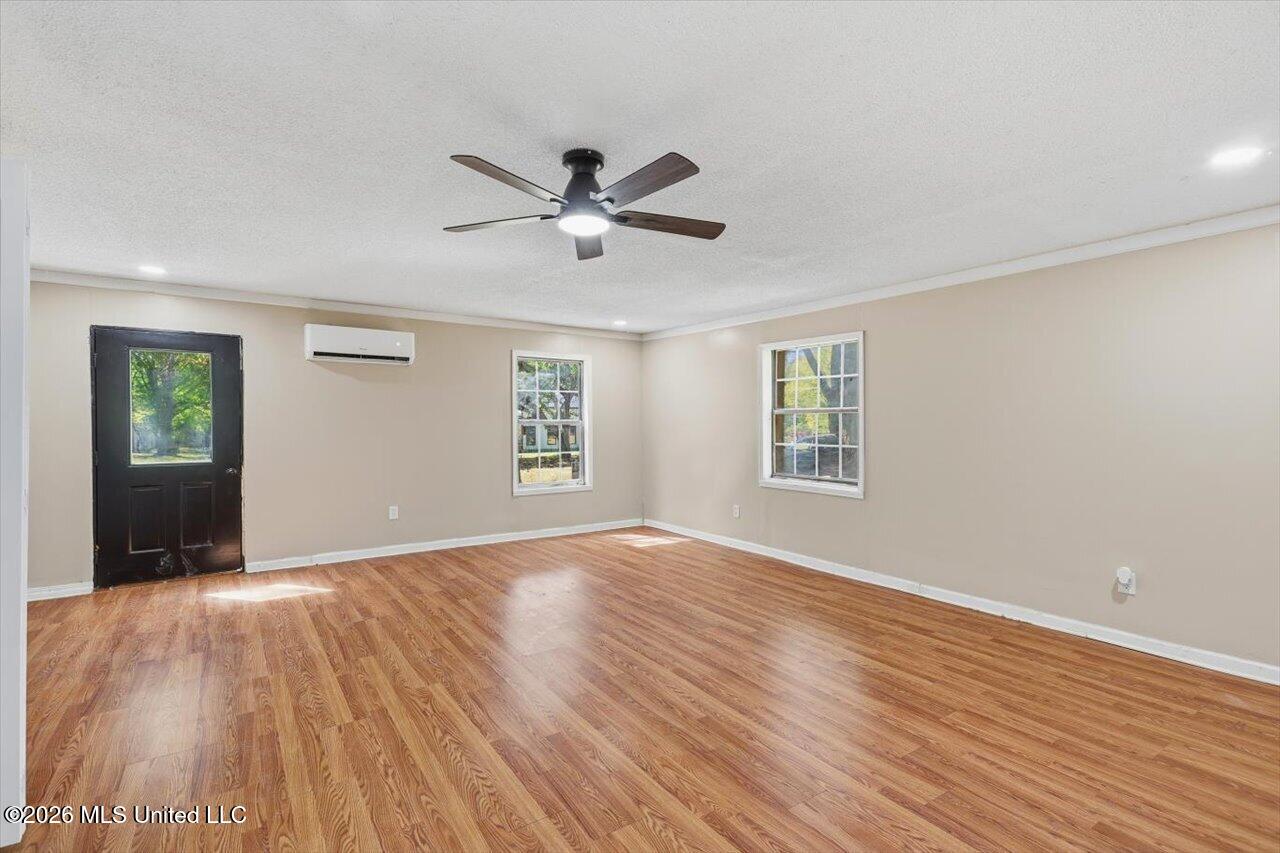 3664 N Liberty Street Property Photo 12